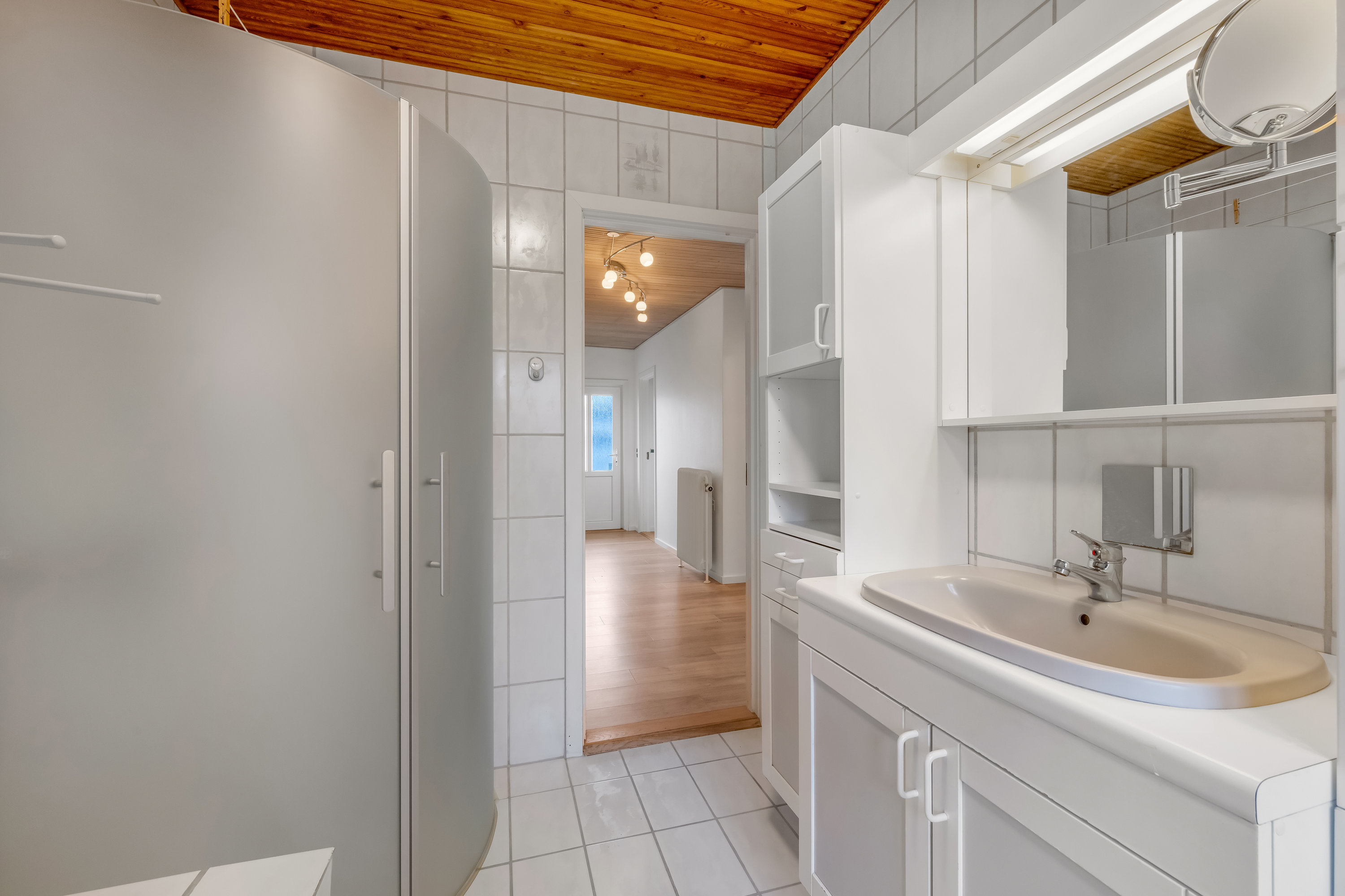Fremhævet badeværelse billede i fuldskærmstilstand. Billede af Vardevej 112, 6900 Skjern