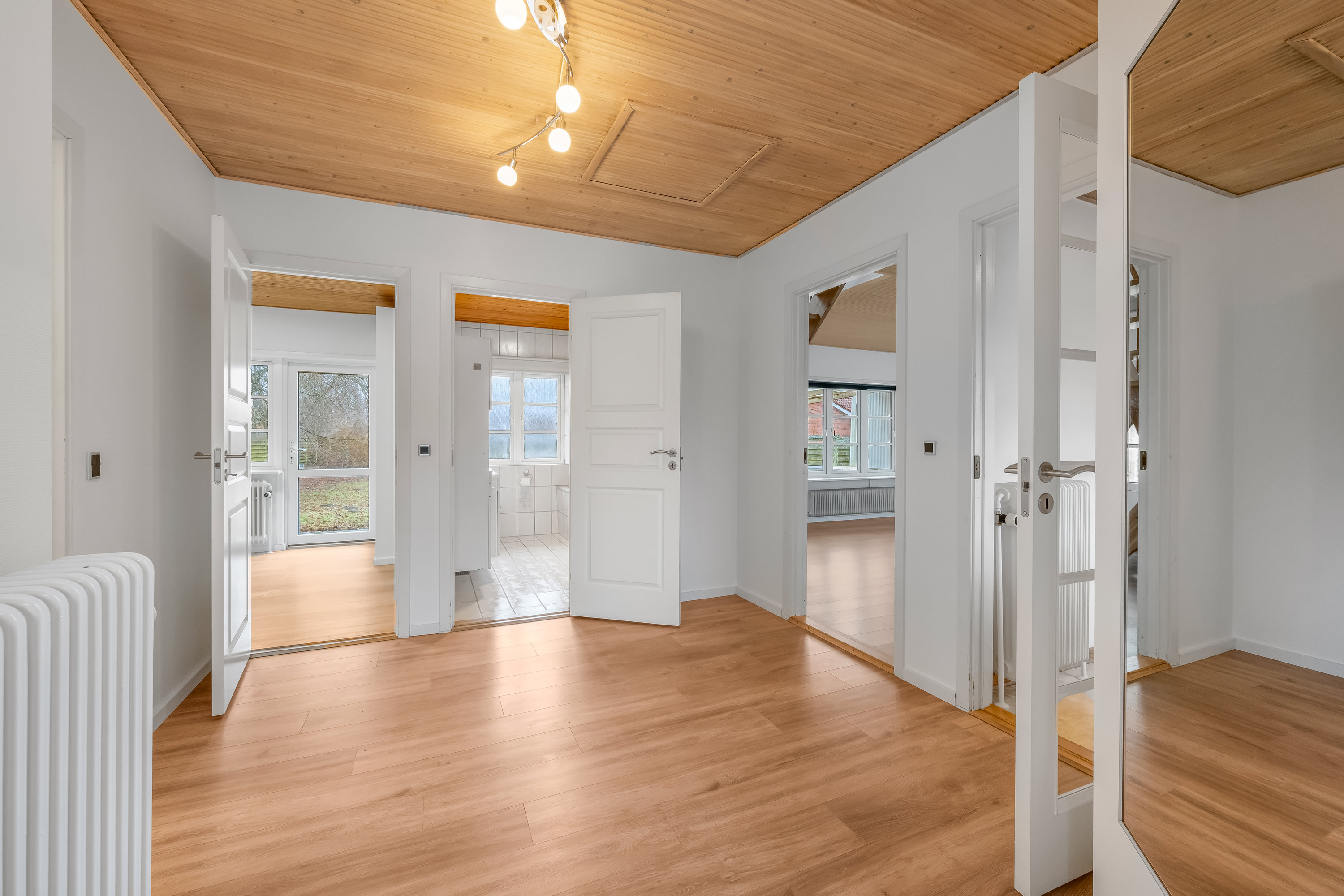 Fremhævet gang billede i fuldskærmstilstand. Billede af Vardevej 112, 6900 Skjern