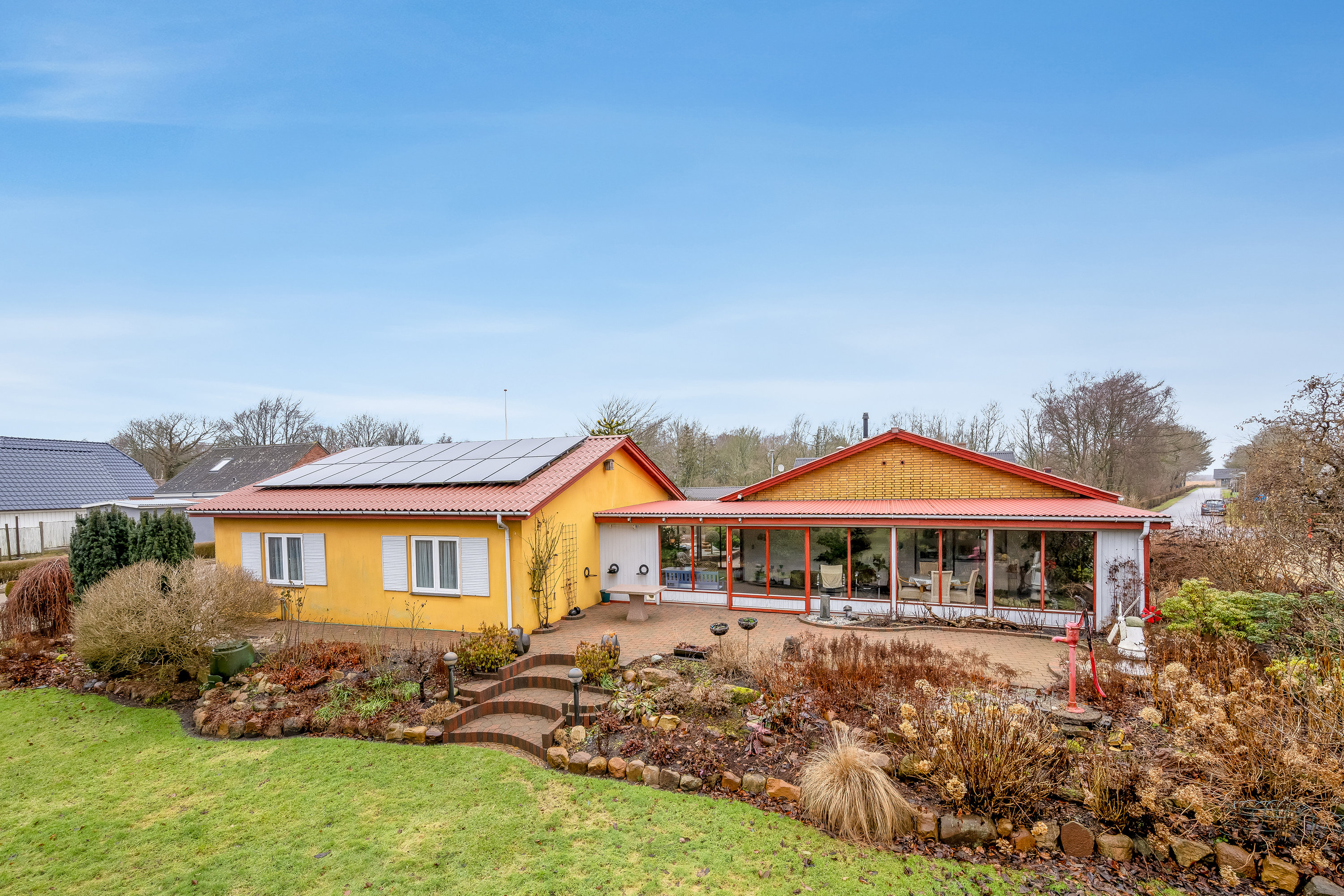 Fremhævet facade billede i fuldskærmstilstand. Billede af Skolevænget 14, Borris, 6900 Skjern