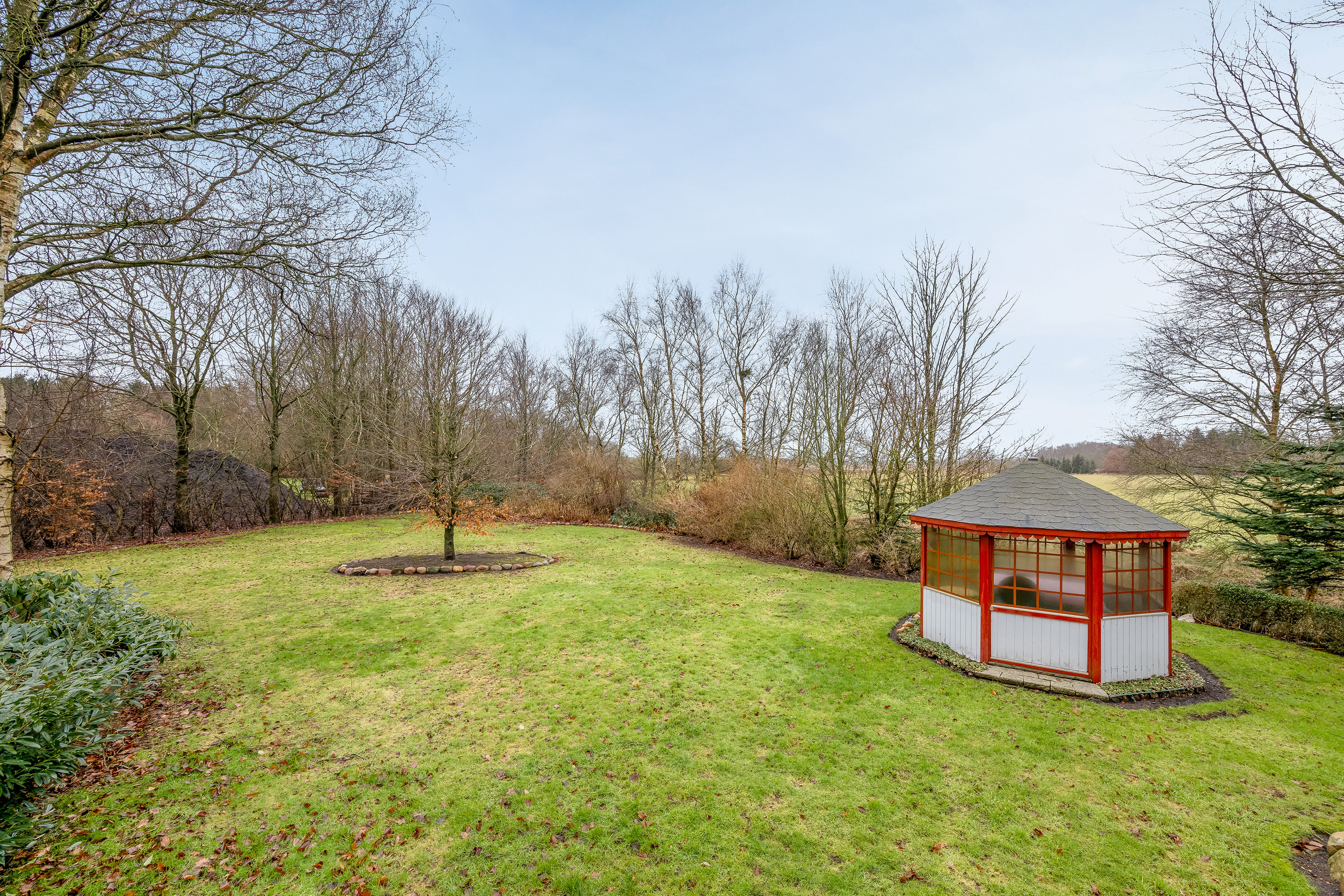 Fremhævet have billede i fuldskærmstilstand. Billede af Skolevænget 14, Borris, 6900 Skjern