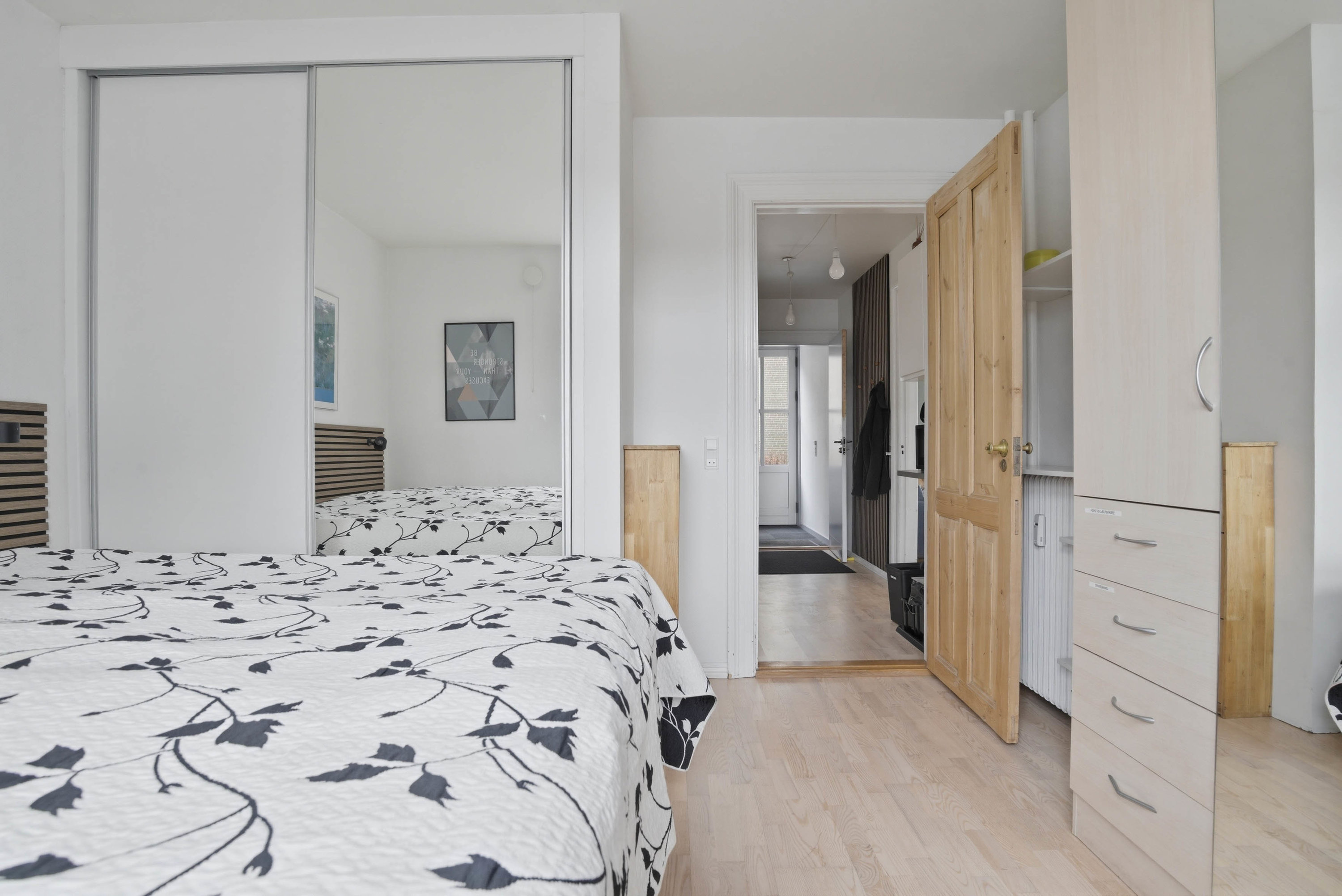 Fremhævet værelse billede i fuldskærmstilstand. Billede af Sct Jørgens Gade 14, st.., 7500 Holstebro