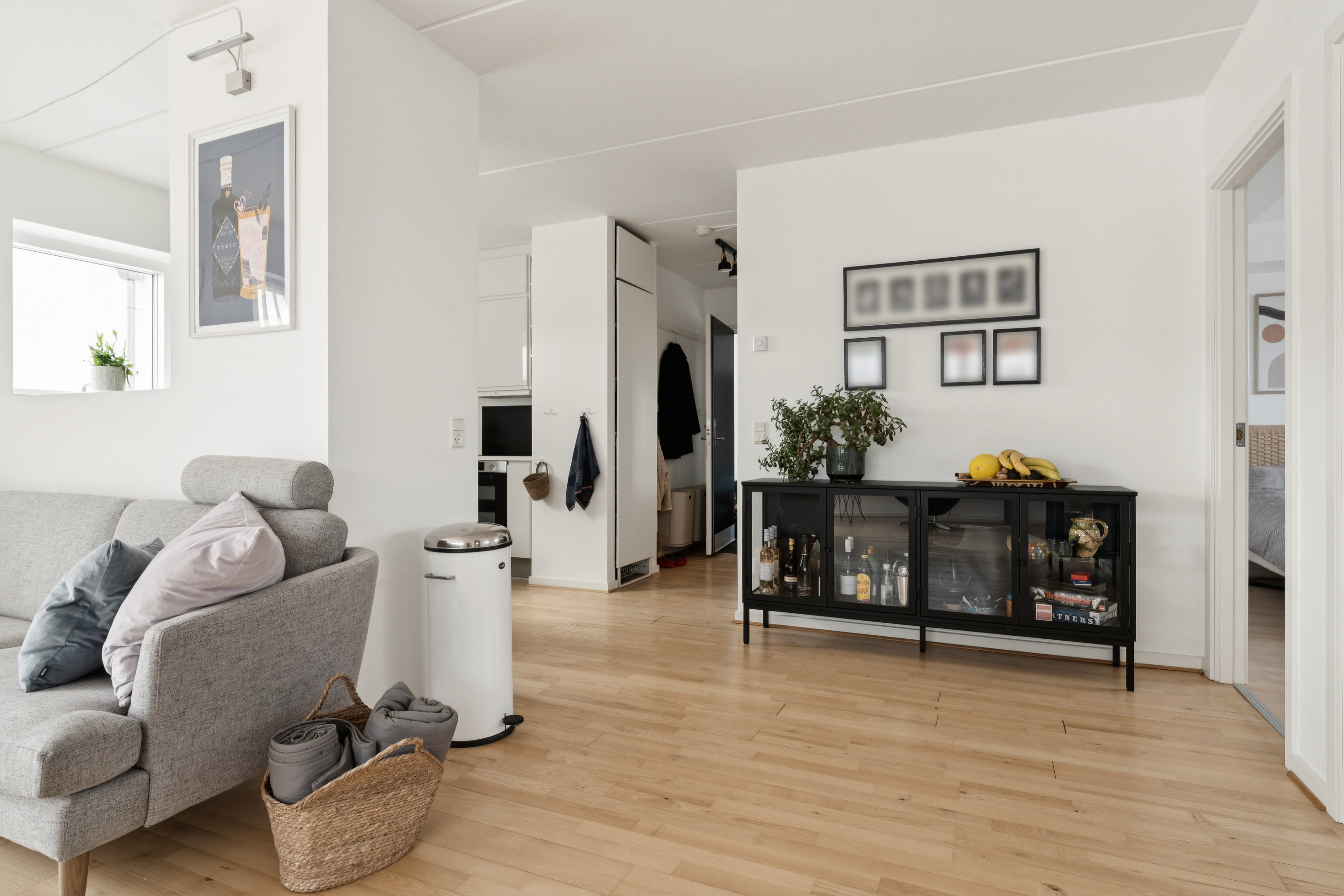 Fremhævet stue billede i fuldskærmstilstand. Billede af Golfhaven 4, 2. tv., 9000 Aalborg