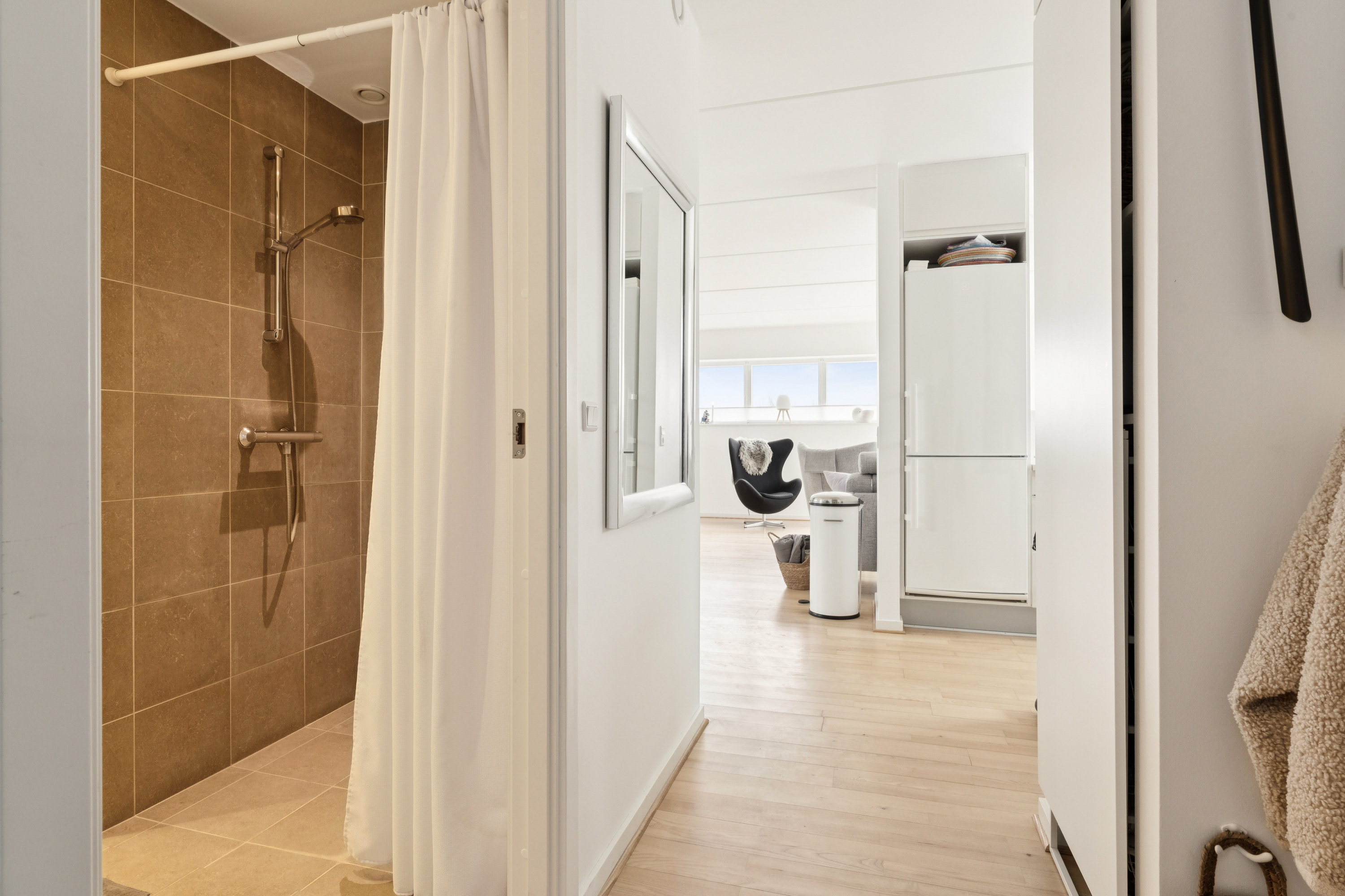 Fremhævet gang billede i fuldskærmstilstand. Billede af Golfhaven 4, 2. tv., 9000 Aalborg