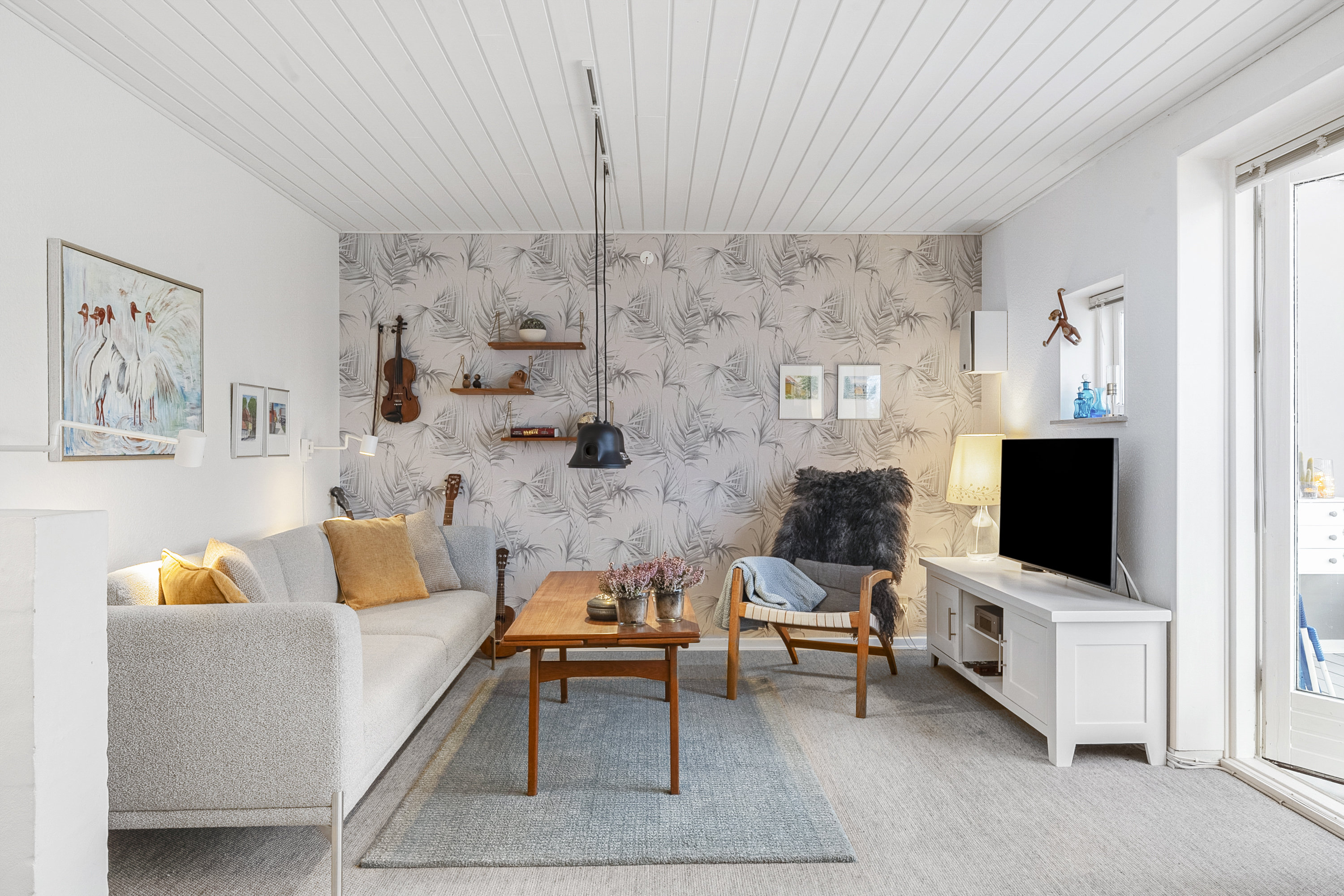 Fremhævet stue billede i fuldskærmstilstand. Billede af Nyhøjen 702, 5330 Munkebo