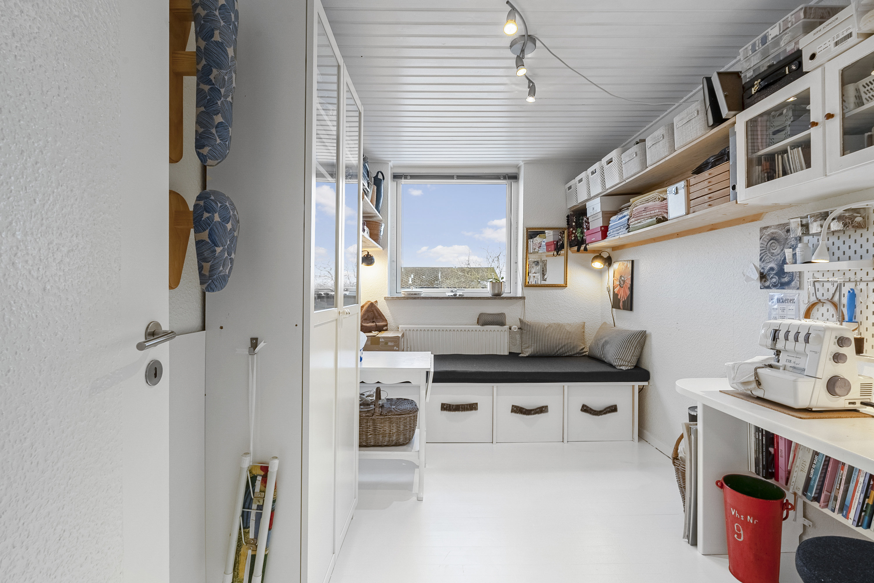 Fremhævet soveværelse billede i fuldskærmstilstand. Billede af Nyhøjen 702, 5330 Munkebo