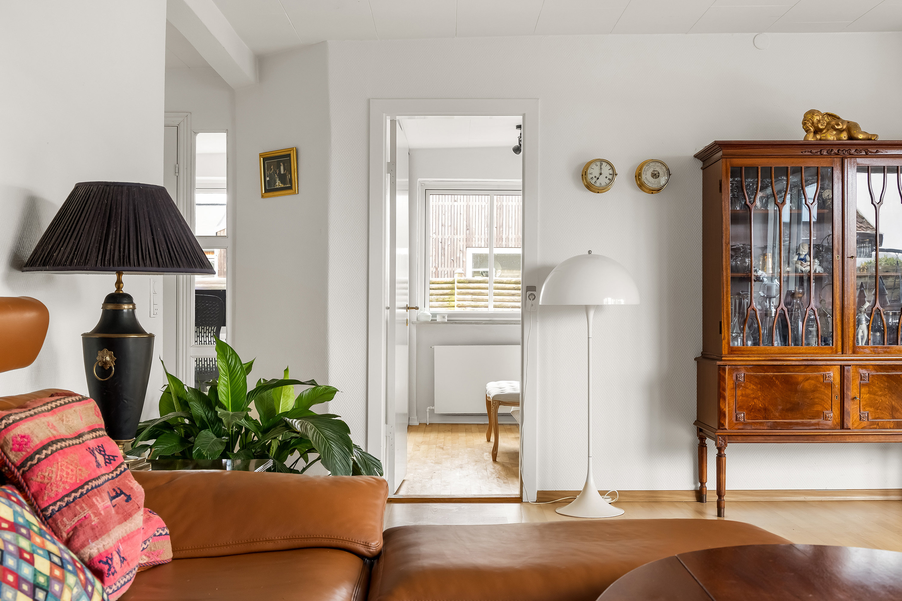 Fremhævet stue billede i fuldskærmstilstand. Billede af Klintevej 1A, 3600 Frederikssund