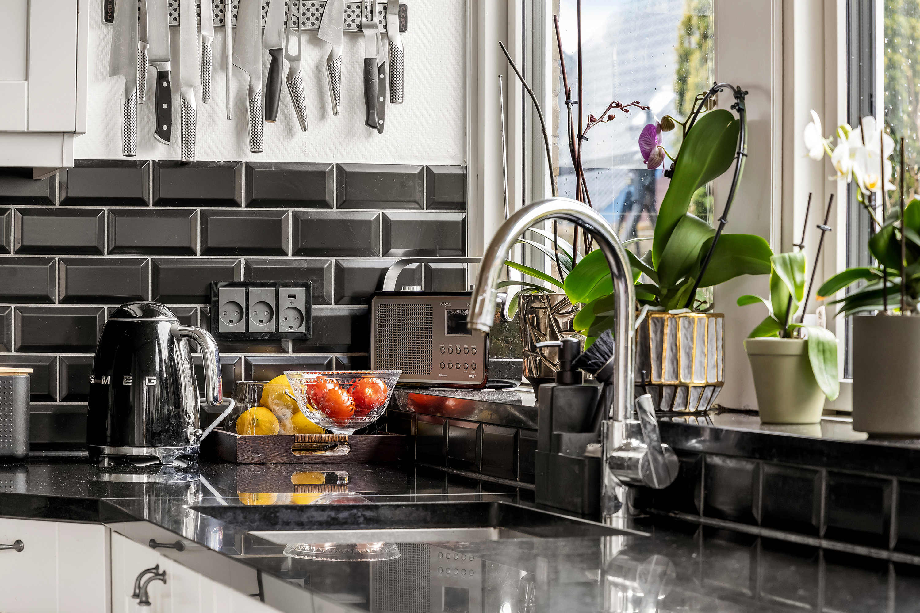 Fremhævet køkken billede i fuldskærmstilstand. Billede af Klintevej 1A, 3600 Frederikssund