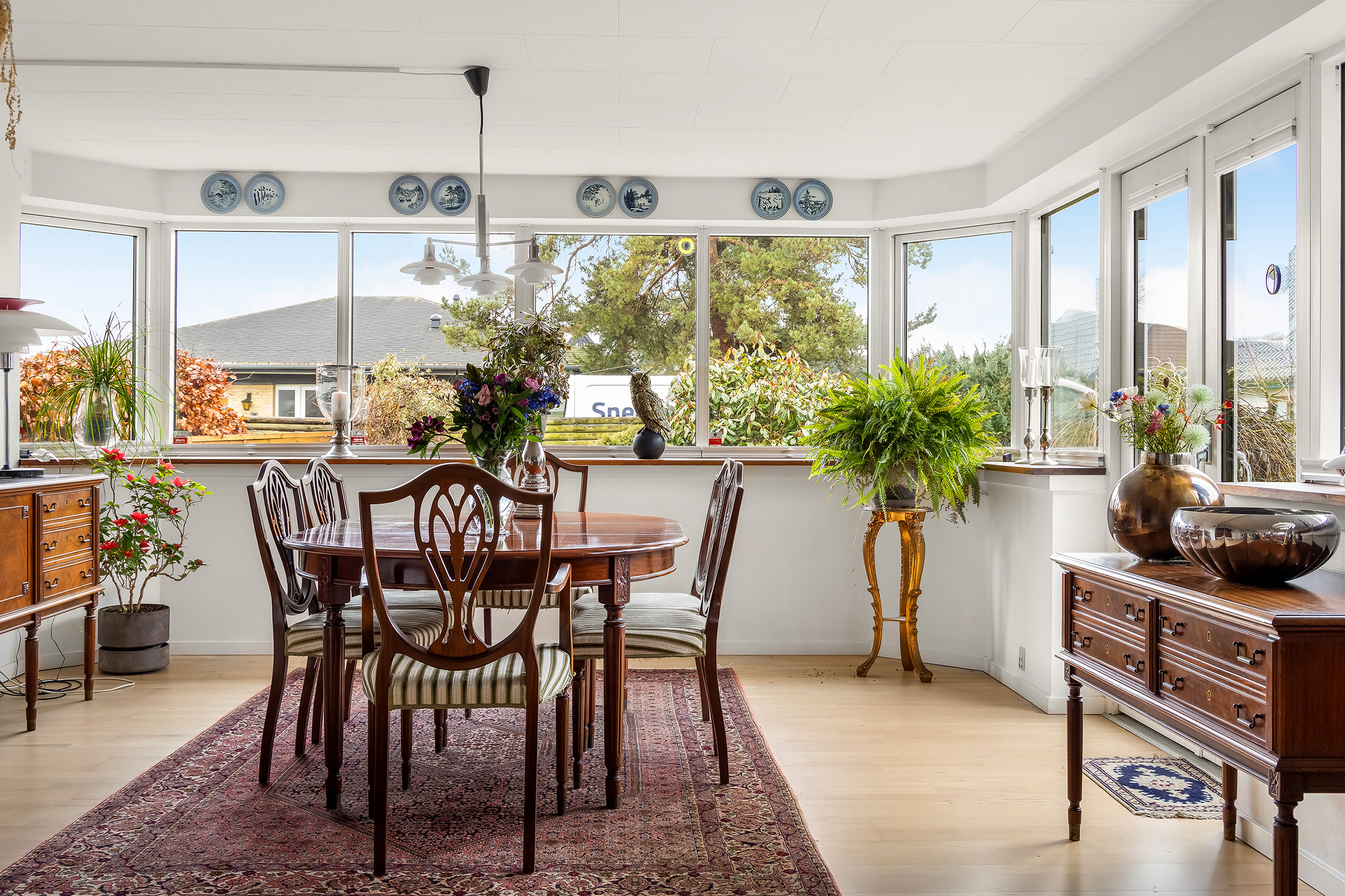 Fremhævet stue billede i fuldskærmstilstand. Billede af Klintevej 1A, 3600 Frederikssund