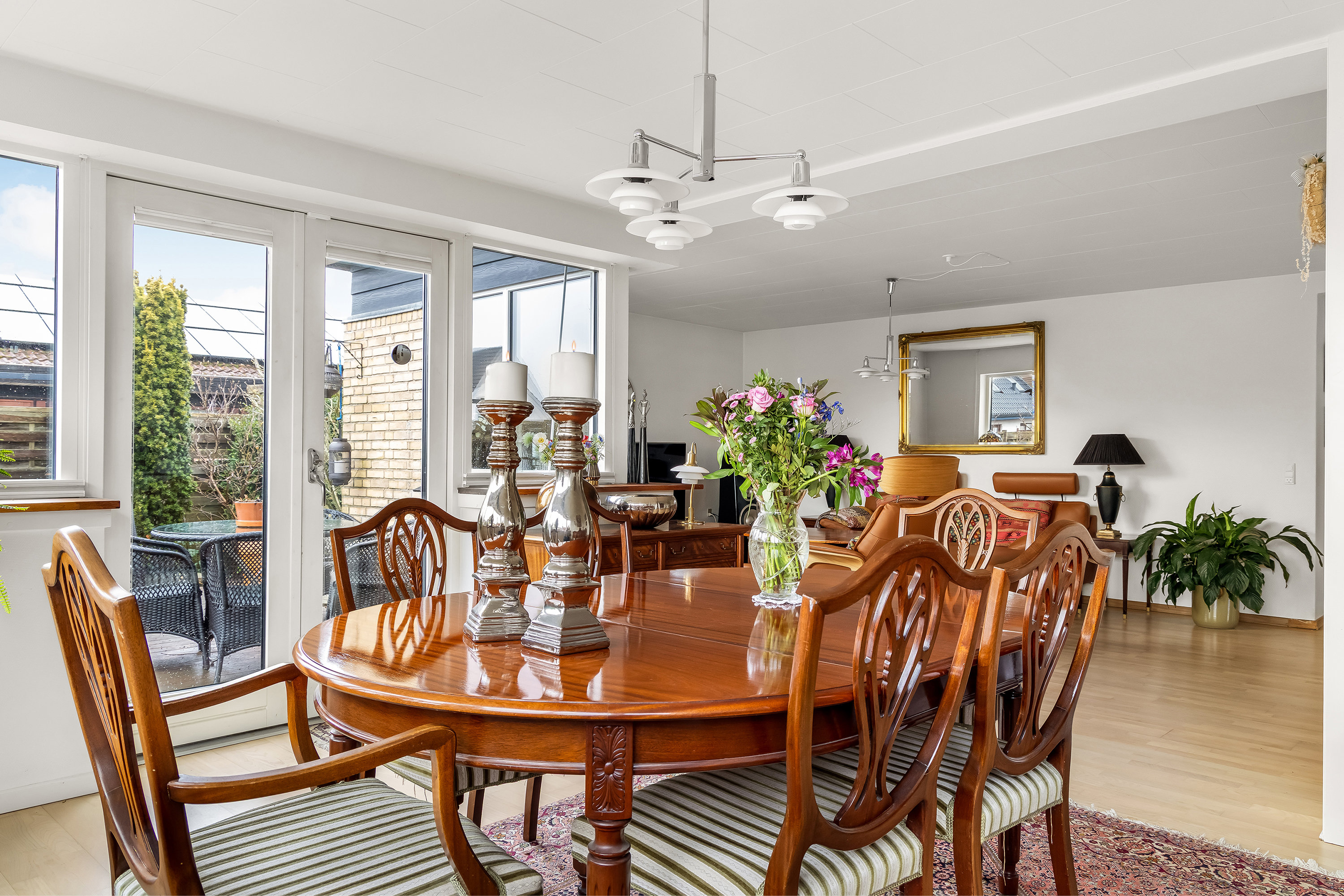 Fremhævet stue billede i fuldskærmstilstand. Billede af Klintevej 1A, 3600 Frederikssund