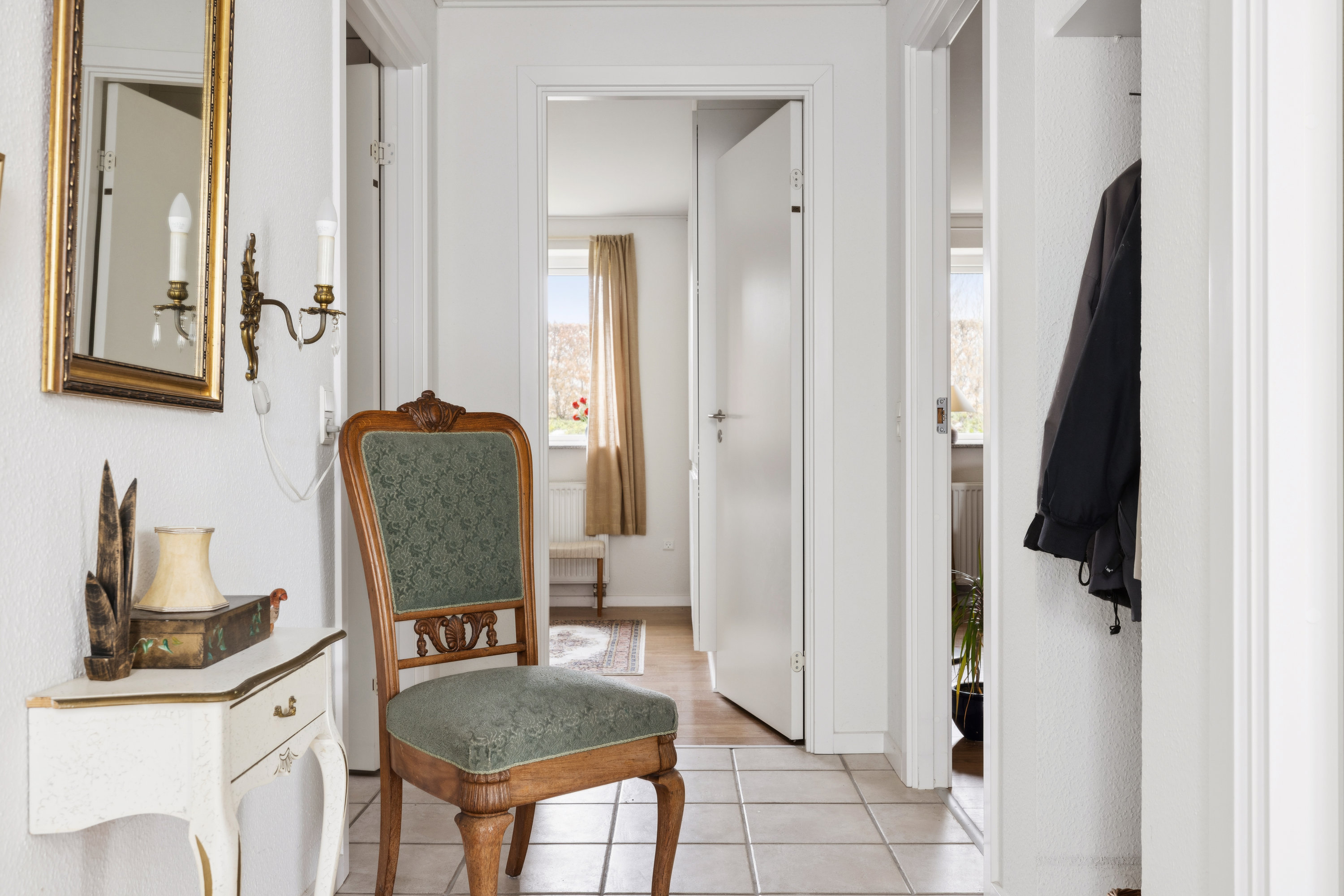 Fremhævet entré billede i fuldskærmstilstand. Billede af Stensledgaardsvænget 17, Lundager, 5610 Assens