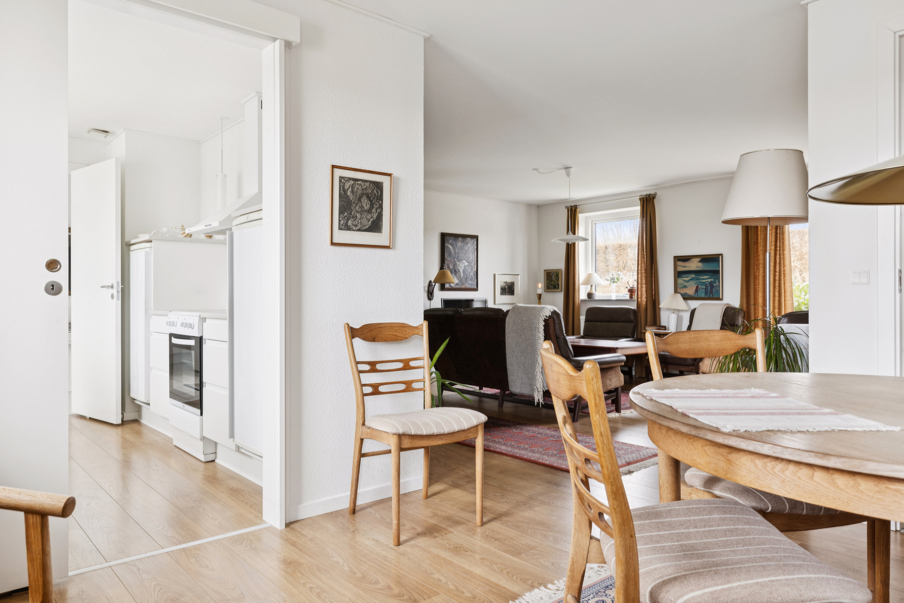 Fremhævet stue billede i fuldskærmstilstand. Billede af Stensledgaardsvænget 17, Lundager, 5610 Assens