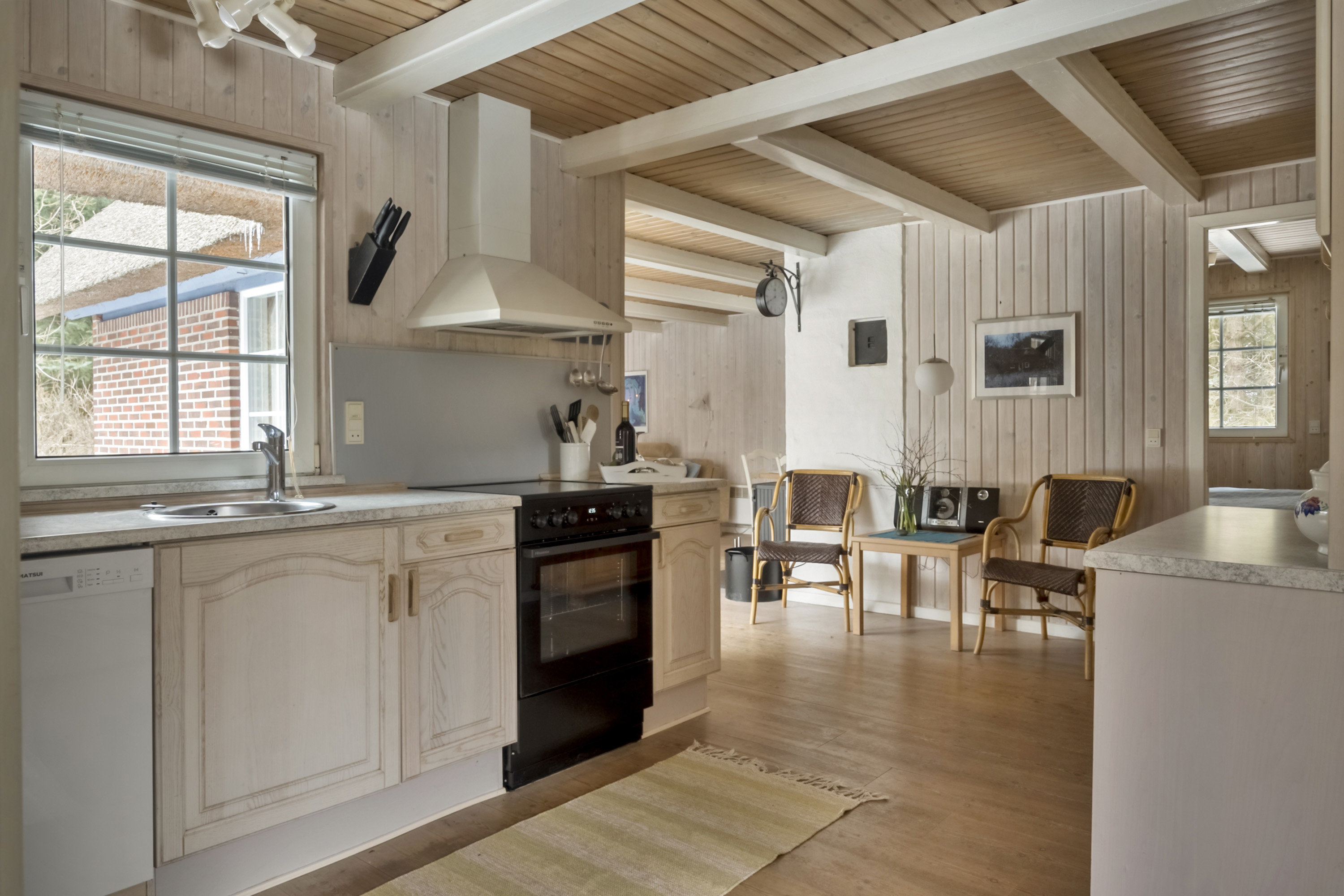 Fremhævet køkken billede i fuldskærmstilstand. Billede af Vester Mosevej 47, Husby, 6990 Ulfborg