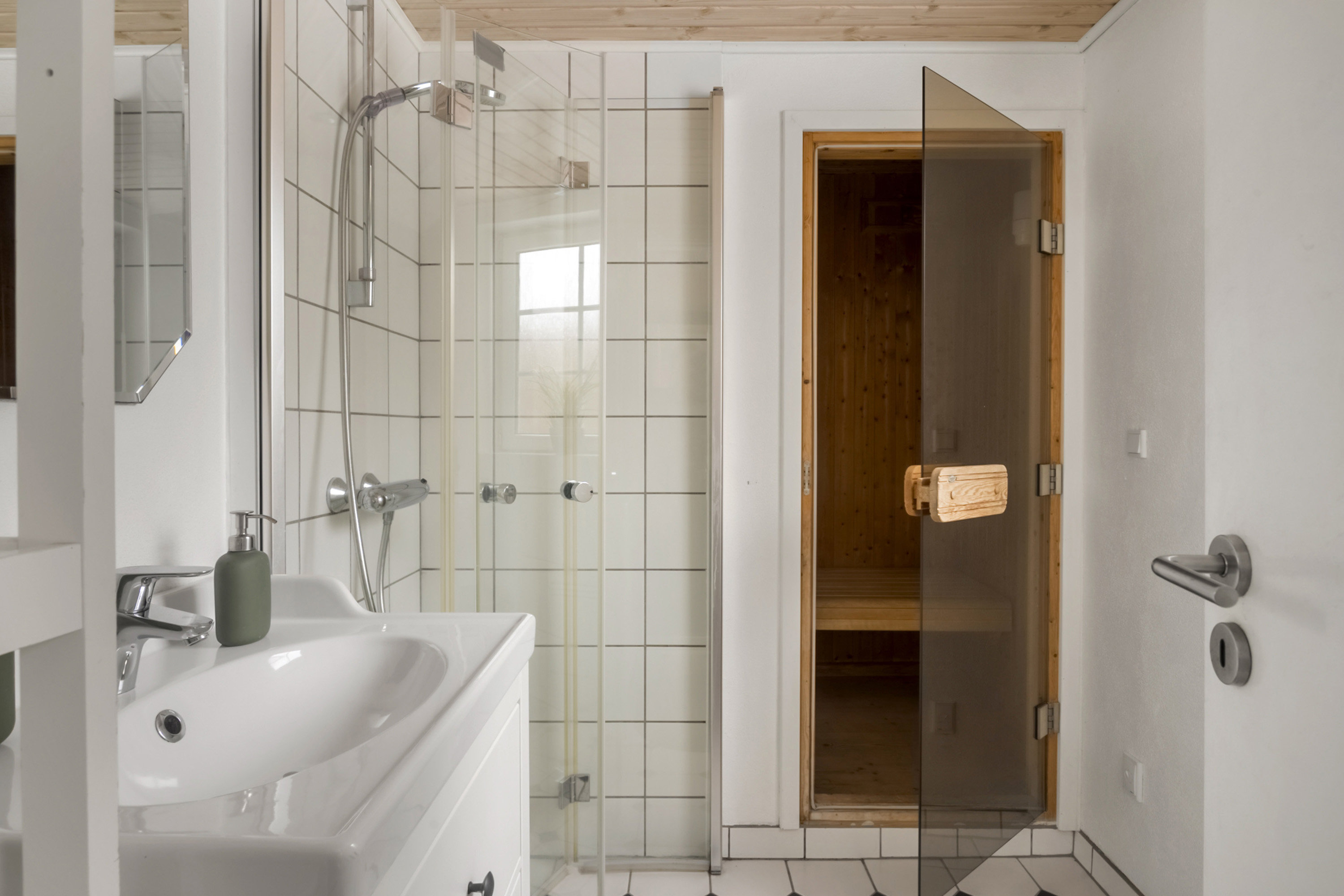 Fremhævet badeværelse billede i fuldskærmstilstand. Billede af Vester Mosevej 47, Husby, 6990 Ulfborg