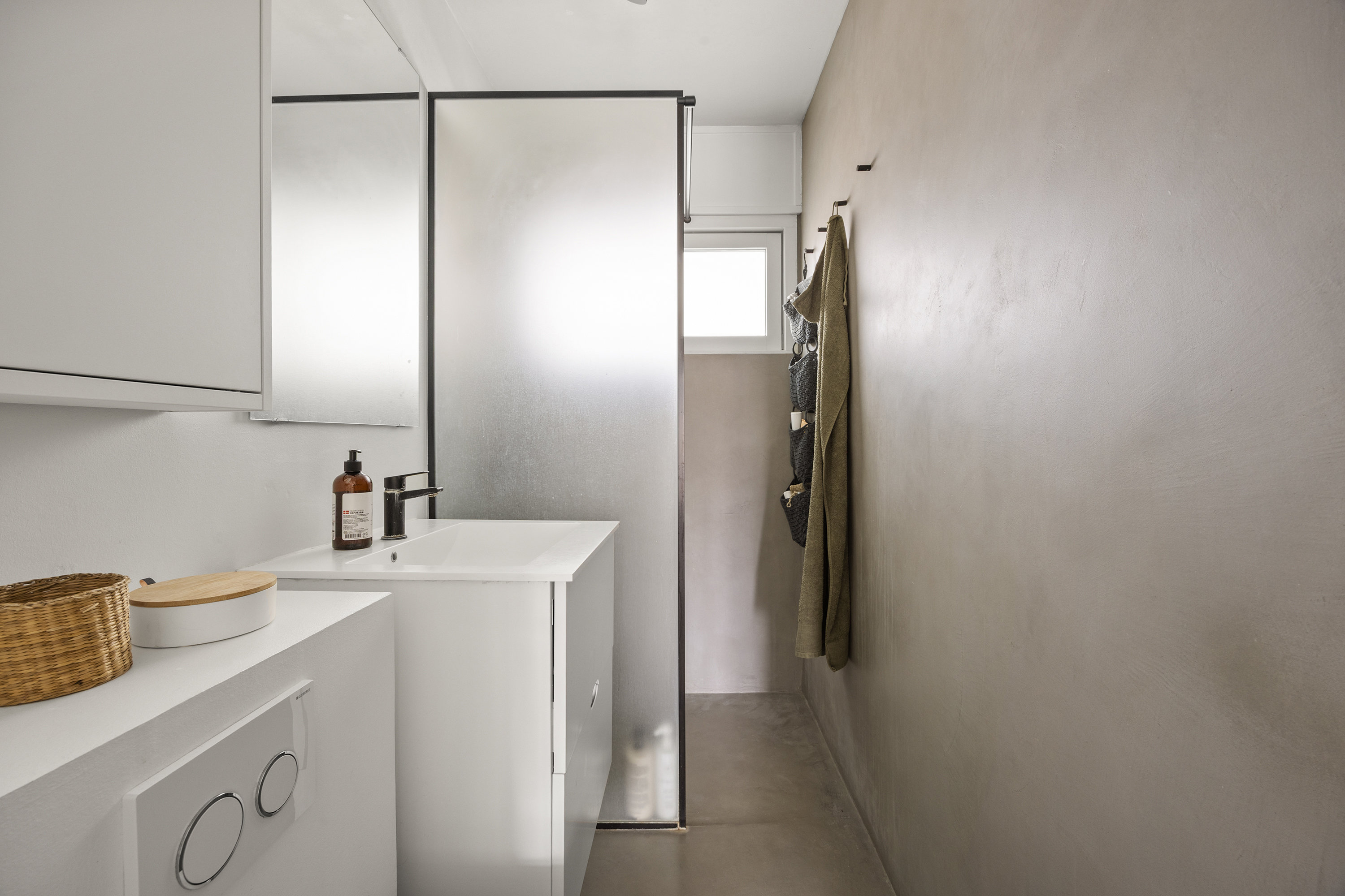 Fremhævet badeværelse billede i fuldskærmstilstand. Billede af Blågårdsgade 26, 3. 22., 2200 København N