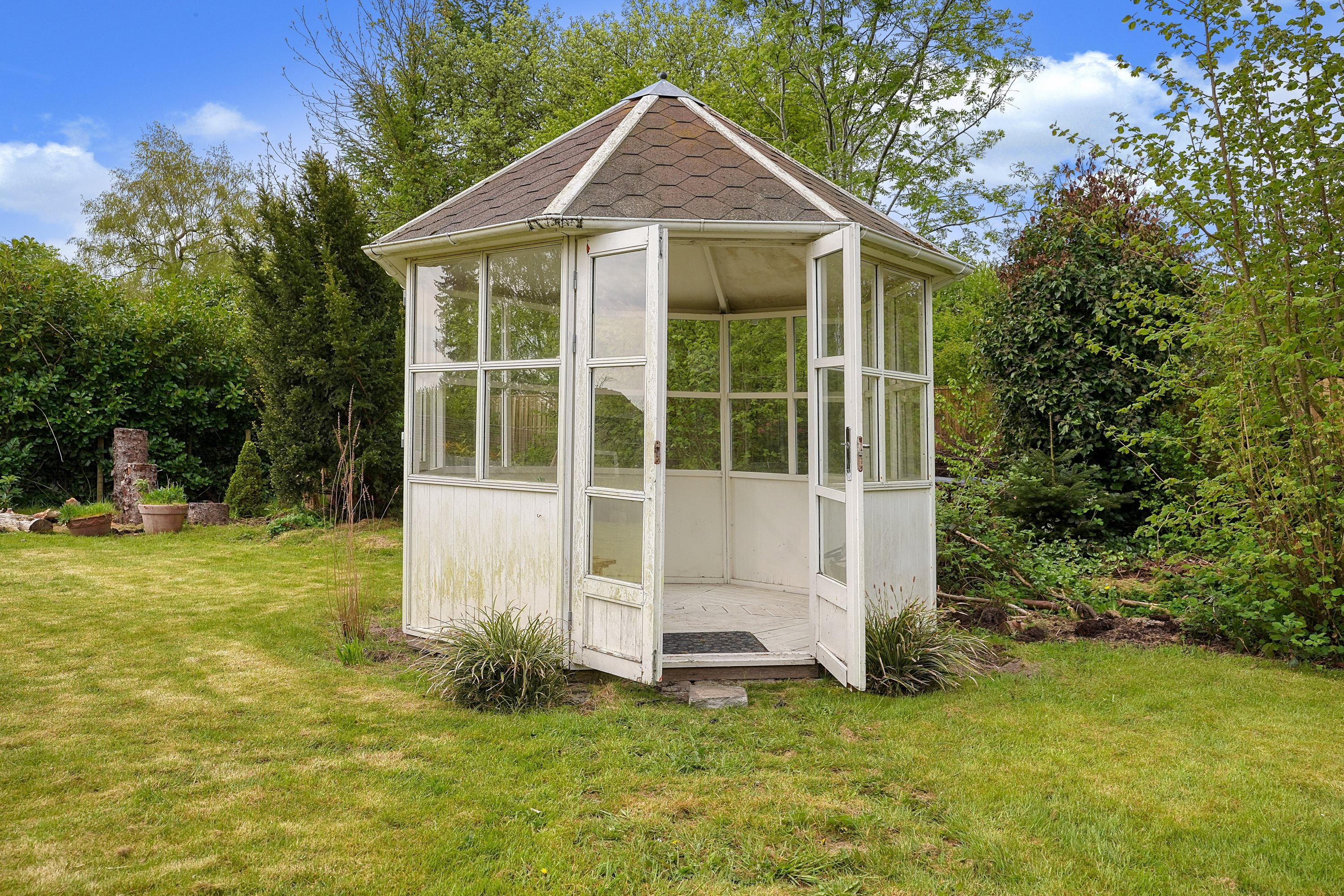 Fremhævet have billede i fuldskærmstilstand. Billede af Vænget 10, 3120 Dronningmølle