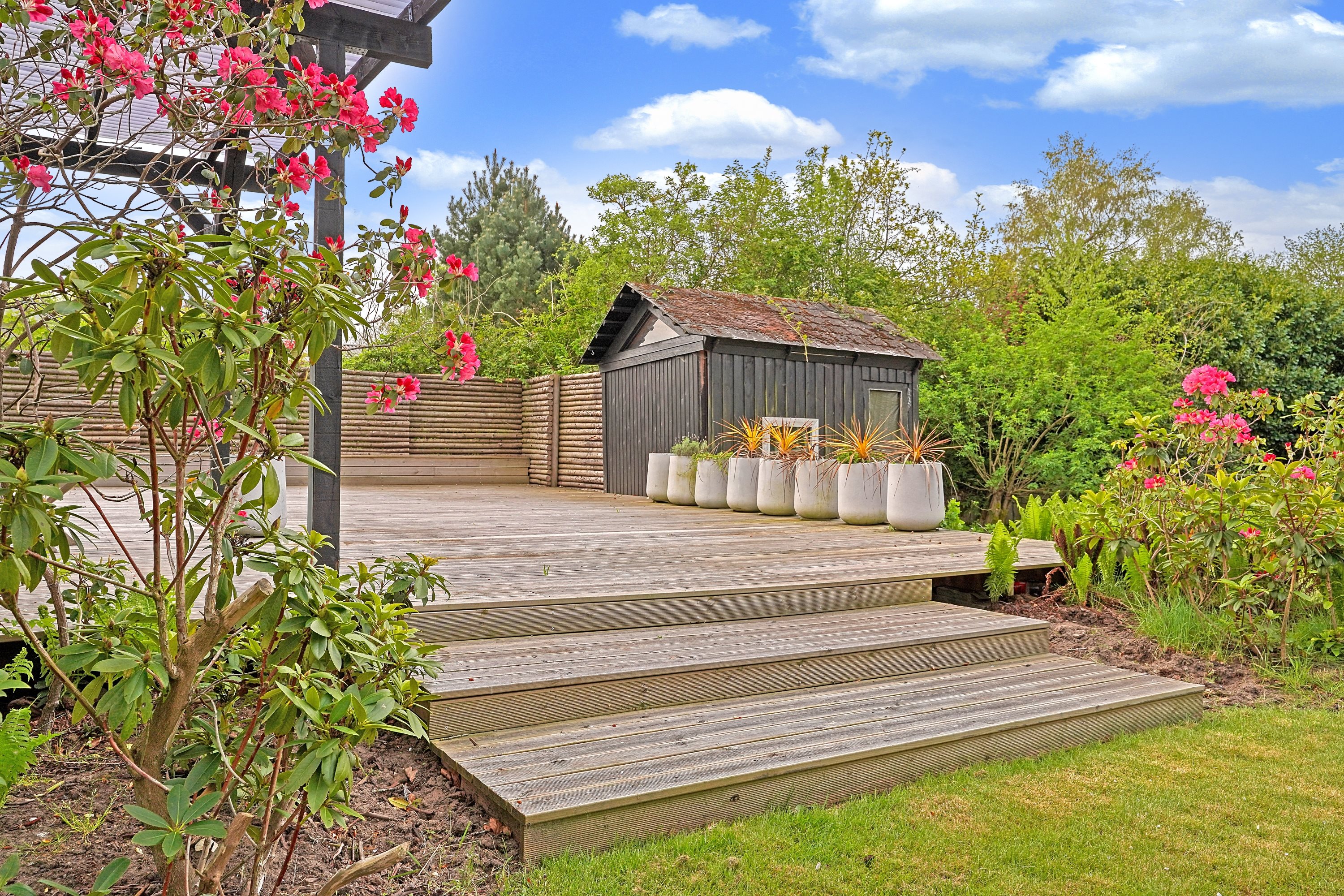 Fremhævet terrasse billede i fuldskærmstilstand. Billede af Vænget 10, 3120 Dronningmølle