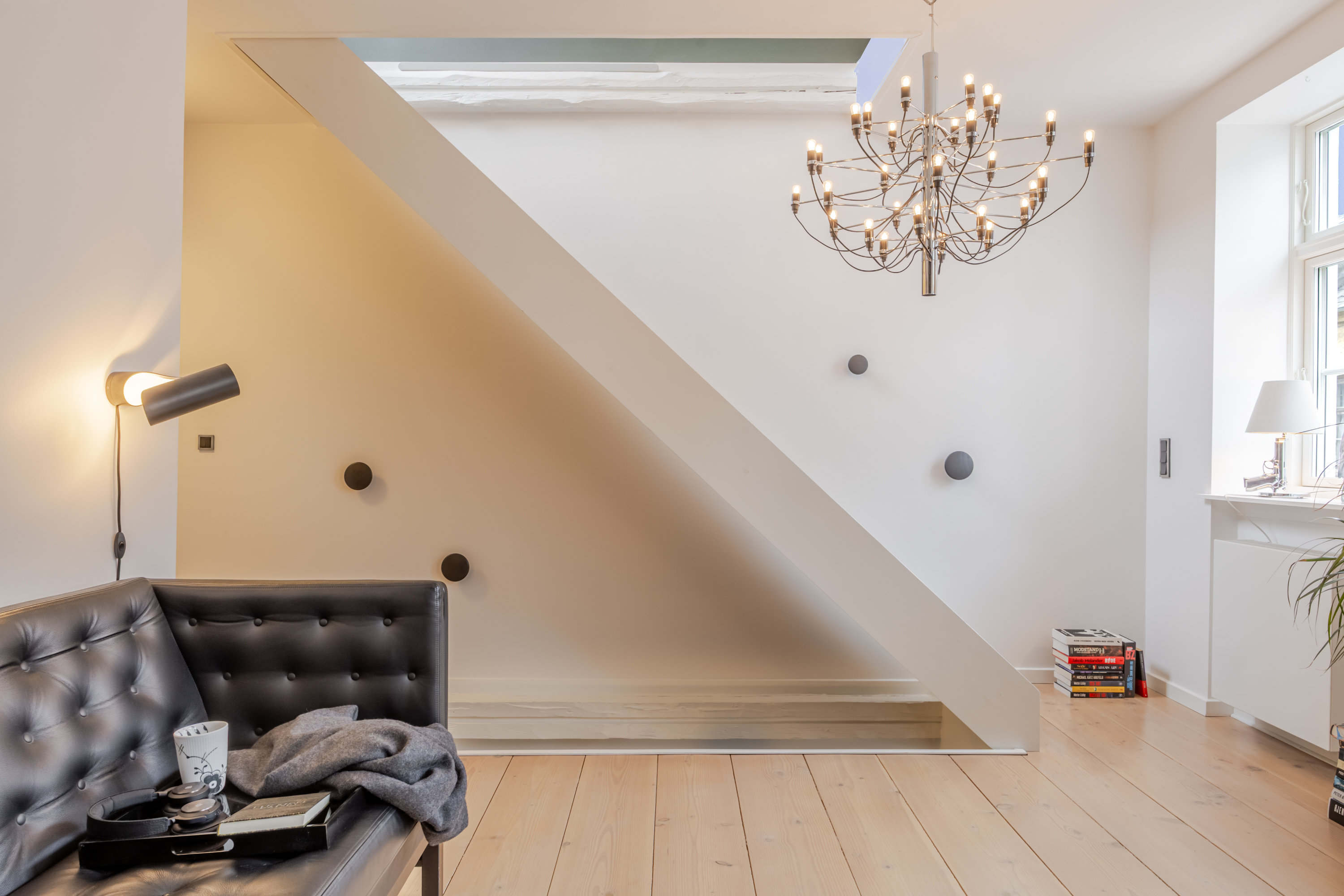 Fremhævet stue billede i fuldskærmstilstand. Billede af Krusemyntegade 3, 1318 København K