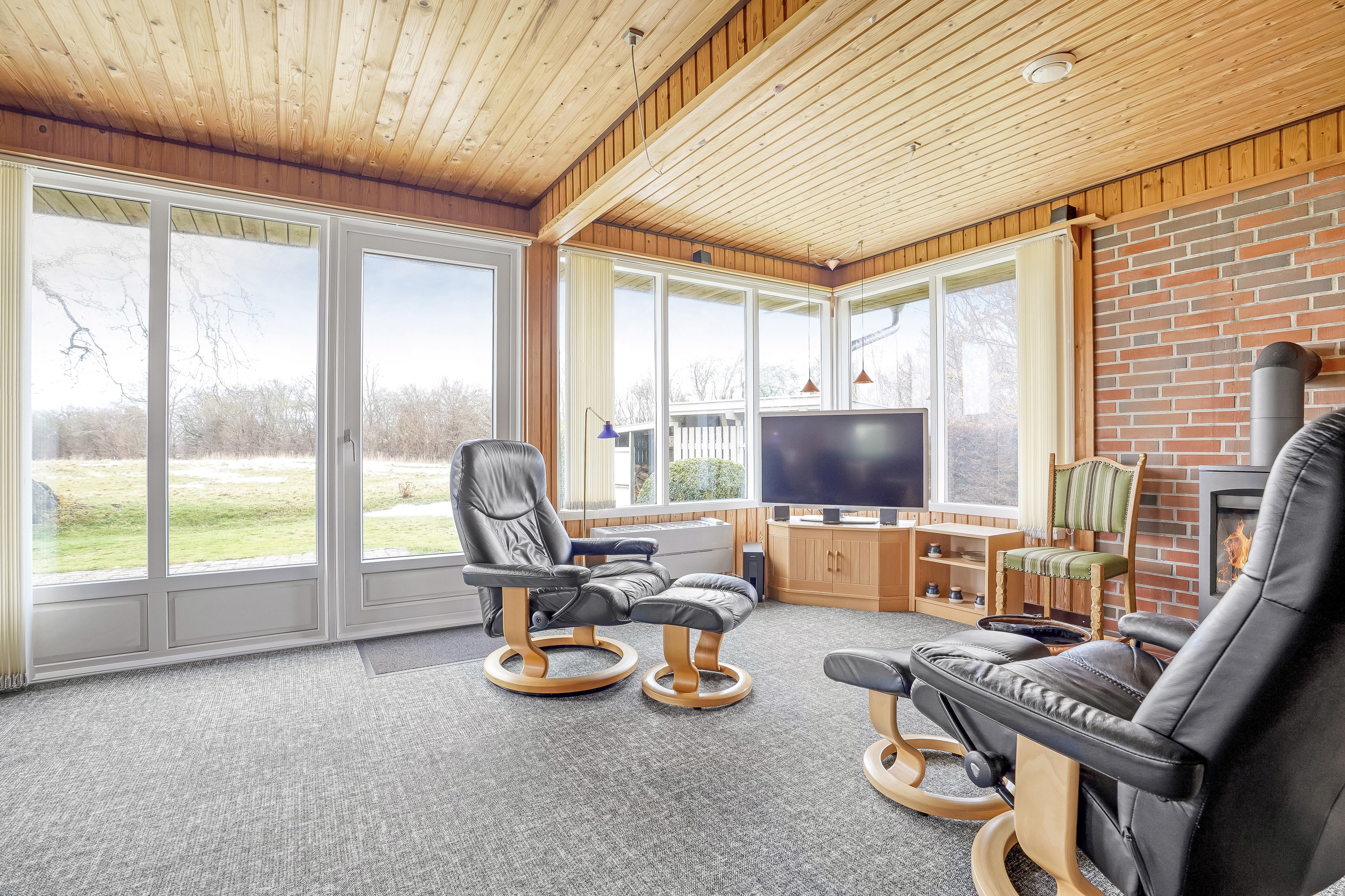 Fremhævet stue billede i fuldskærmstilstand. Billede af Bekkasinvej 3, Bro, 5464 Brenderup Fyn