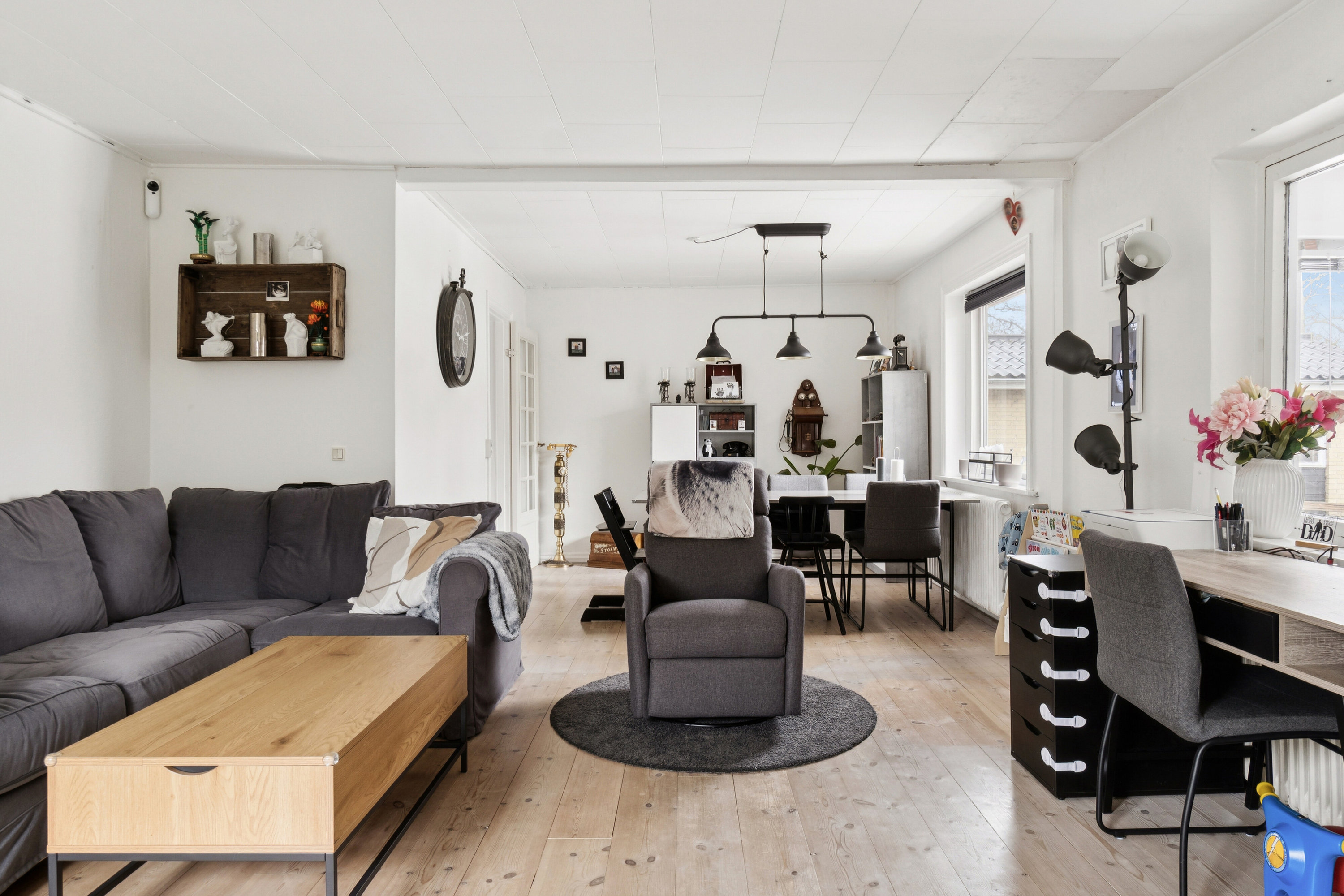 Fremhævet stue billede i fuldskærmstilstand. Billede af Agerhønevej 15B, 4200 Slagelse