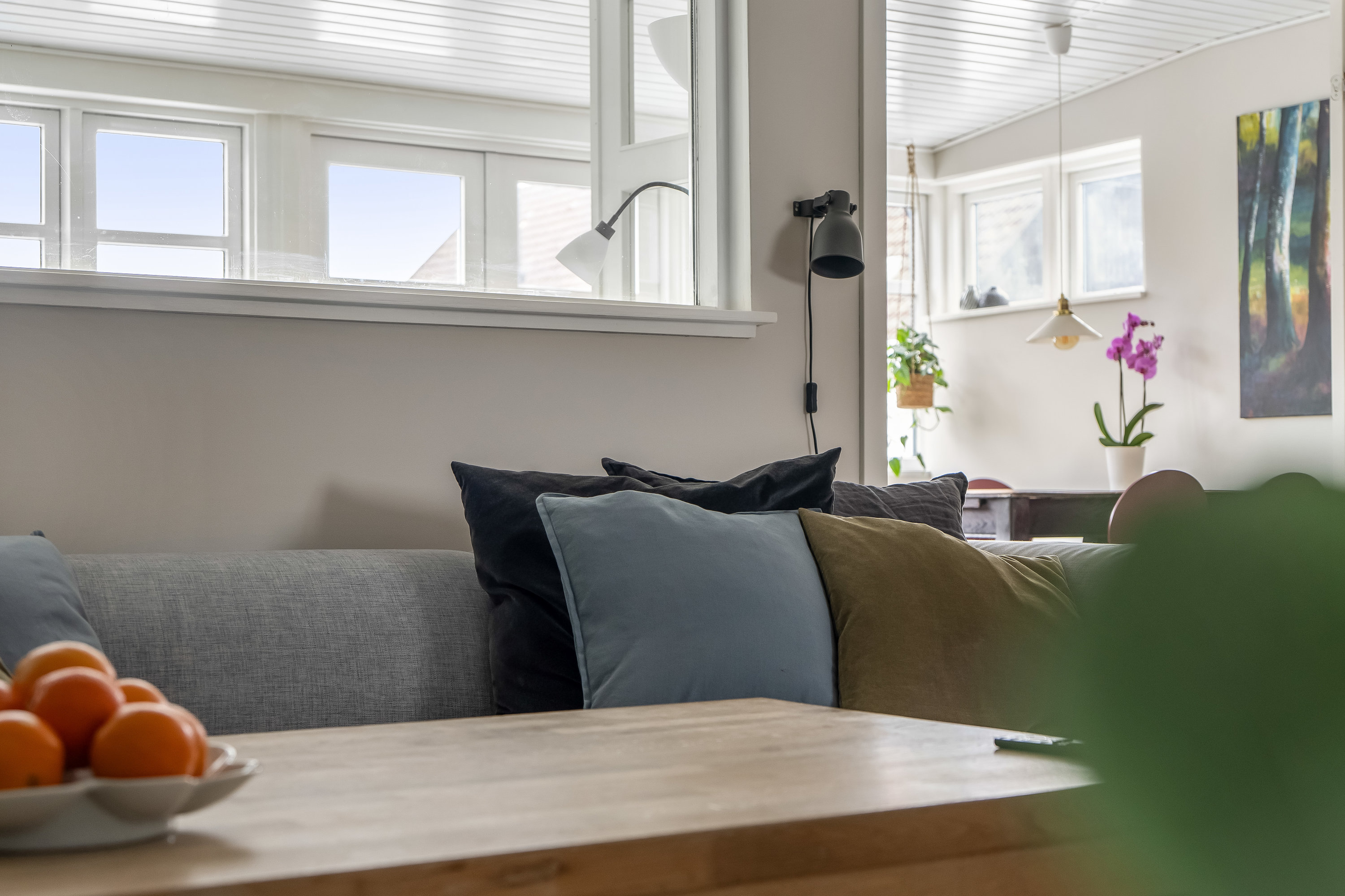 Fremhævet stue billede i fuldskærmstilstand. Billede af Slåenbækken 6, Ny Hammersholt, 3400 Hillerød