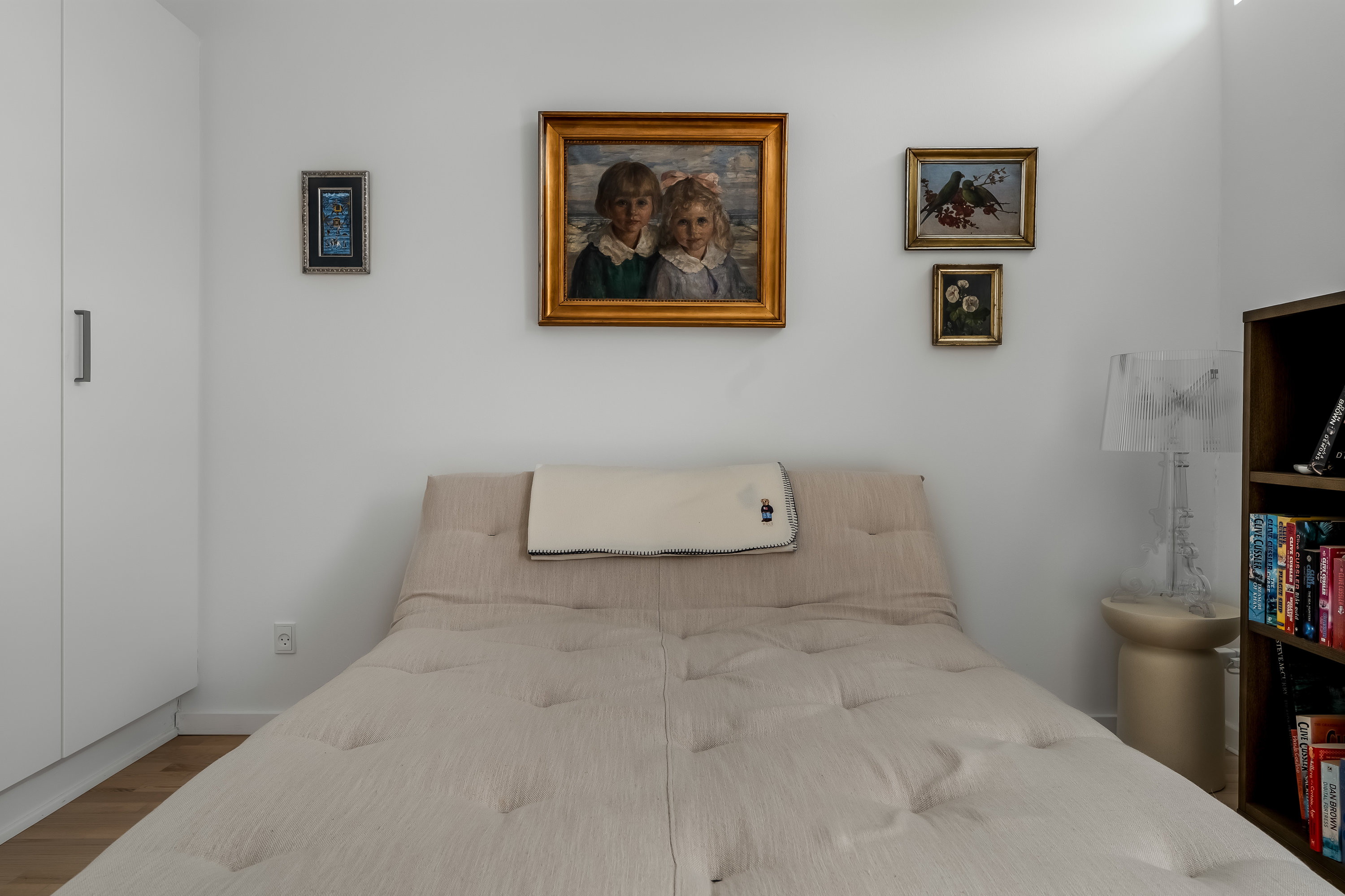 Fremhævet soveværelse billede i fuldskærmstilstand. Billede af Granvej 67, Annisse, 3200 Helsinge