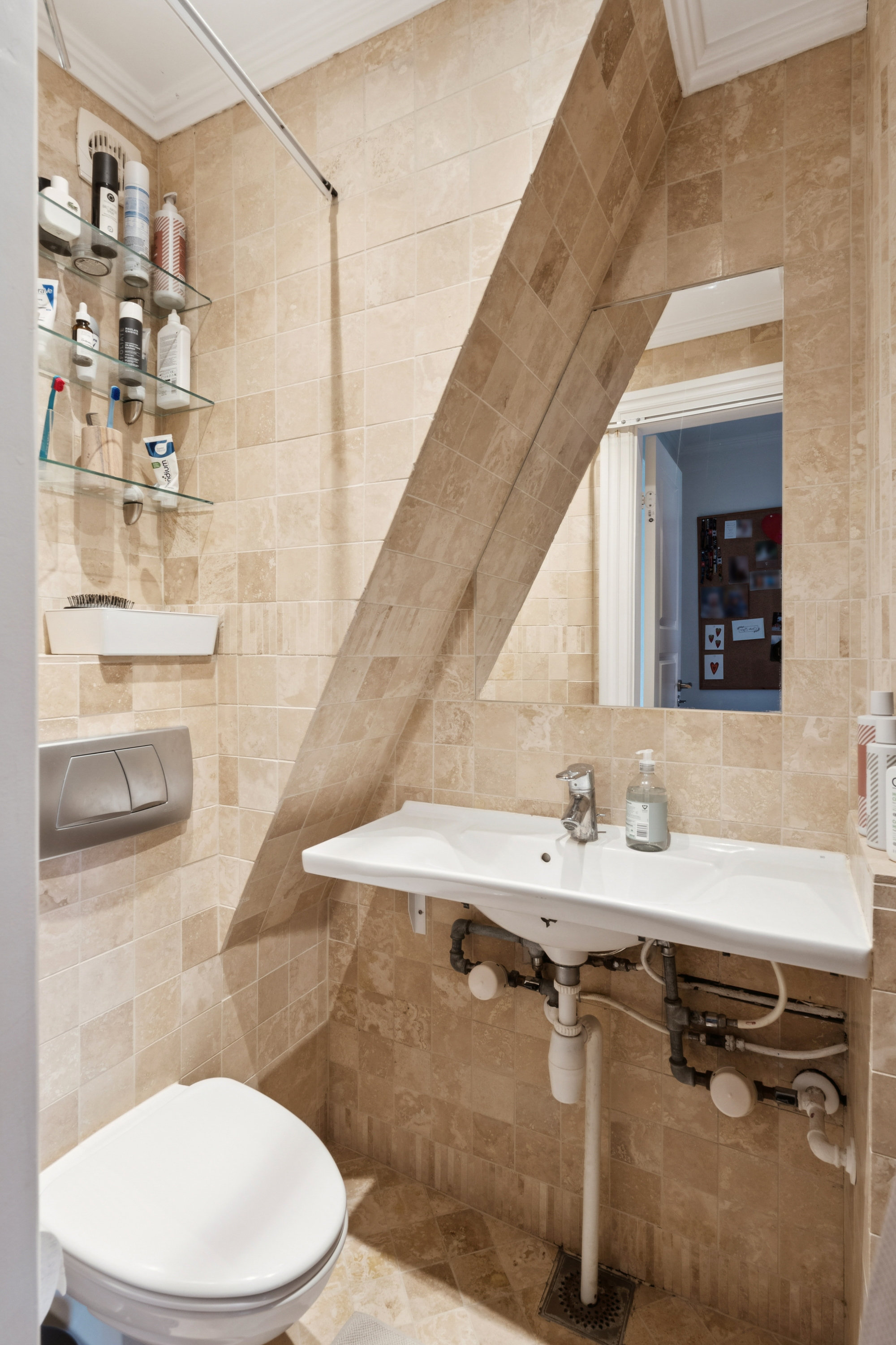 Fremhævet badeværelse billede i fuldskærmstilstand. Billede af Langelandsgade 6, 3. tv., 9000 Aalborg