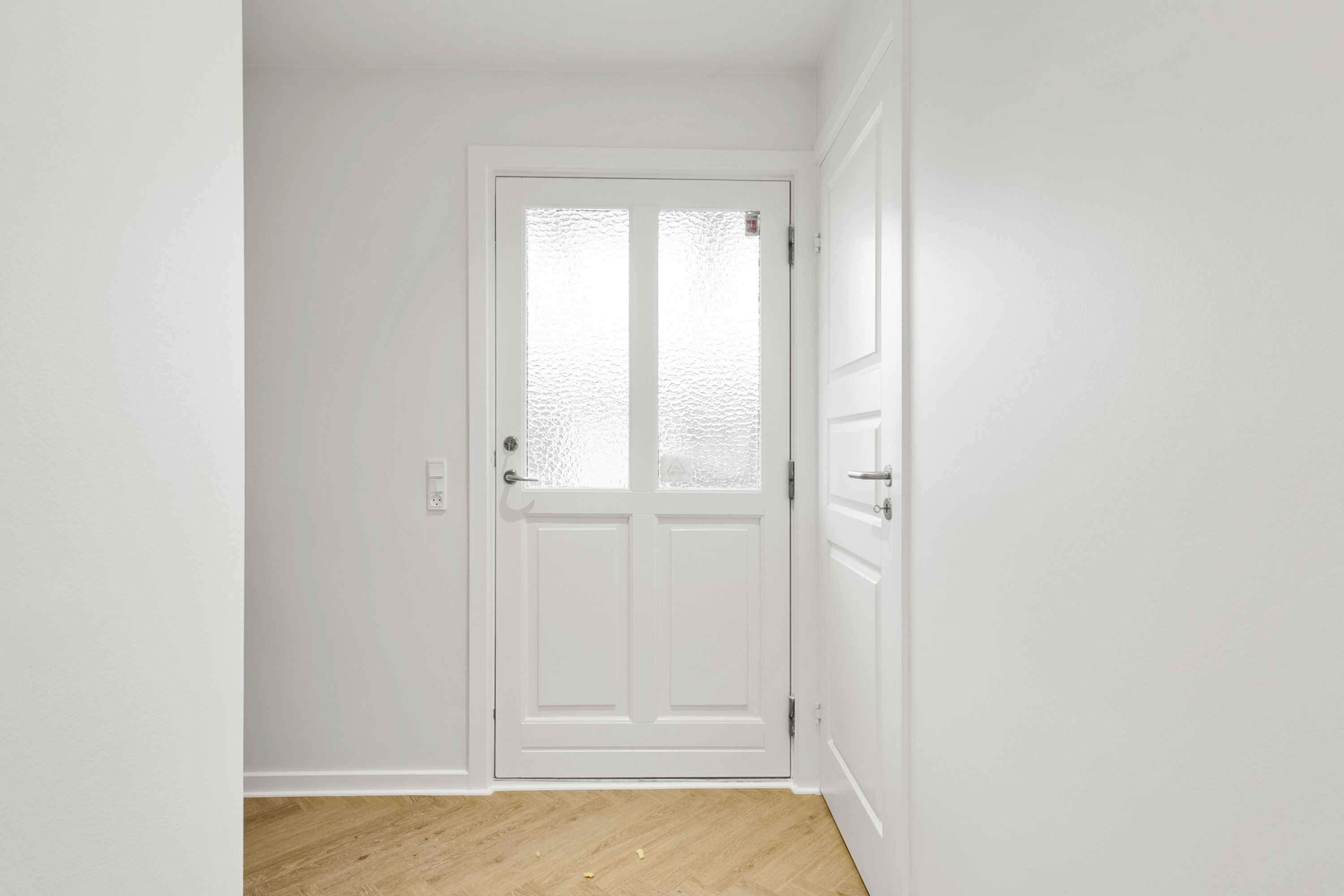 Fremhævet entré billede i fuldskærmstilstand. Billede af Bjergmarken 16, Hjallese, 5260 Odense S