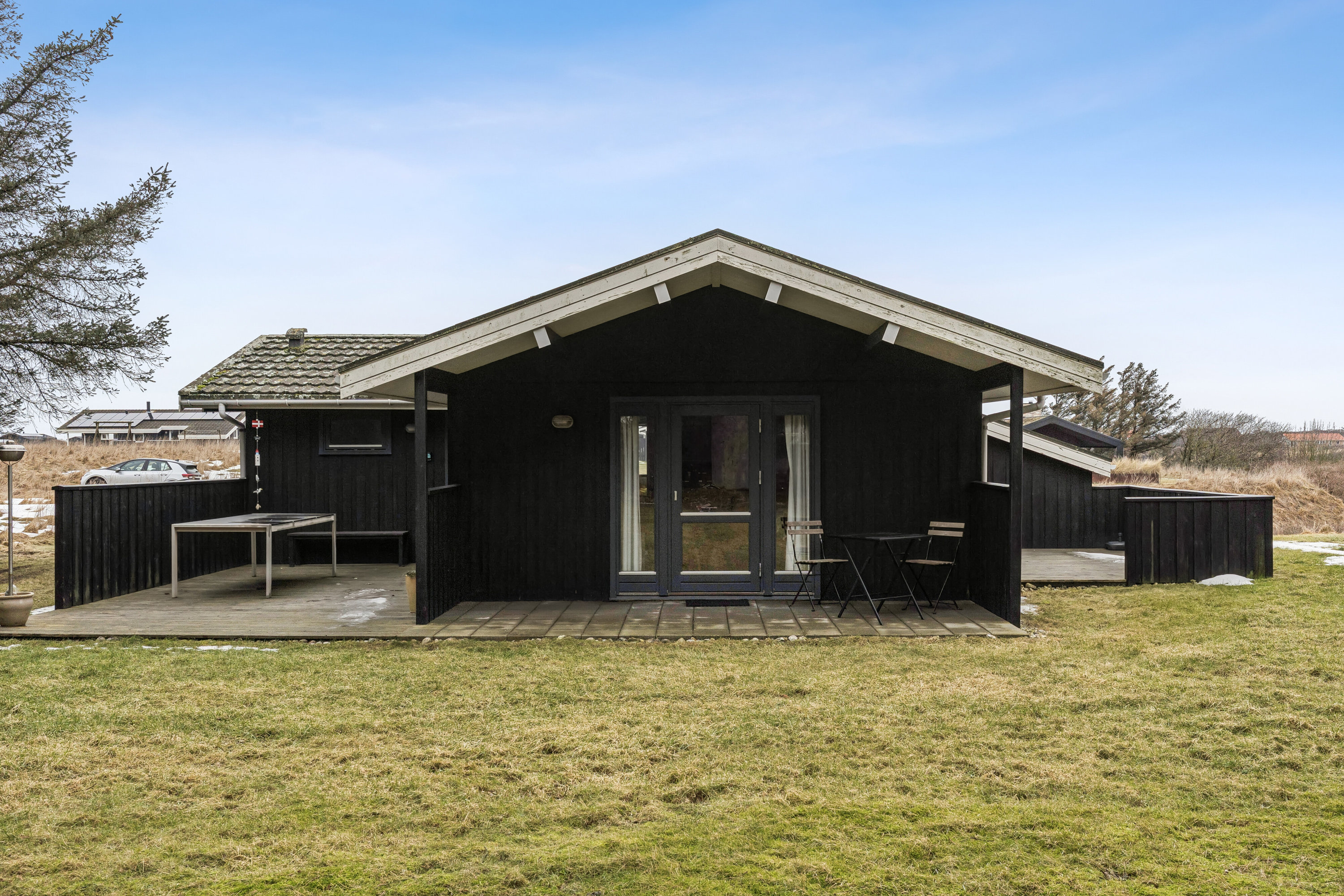 Fremhævet set fra haven billede i fuldskærmstilstand. Billede af Fjorden 18, Lønstrup, 9800 Hjørring