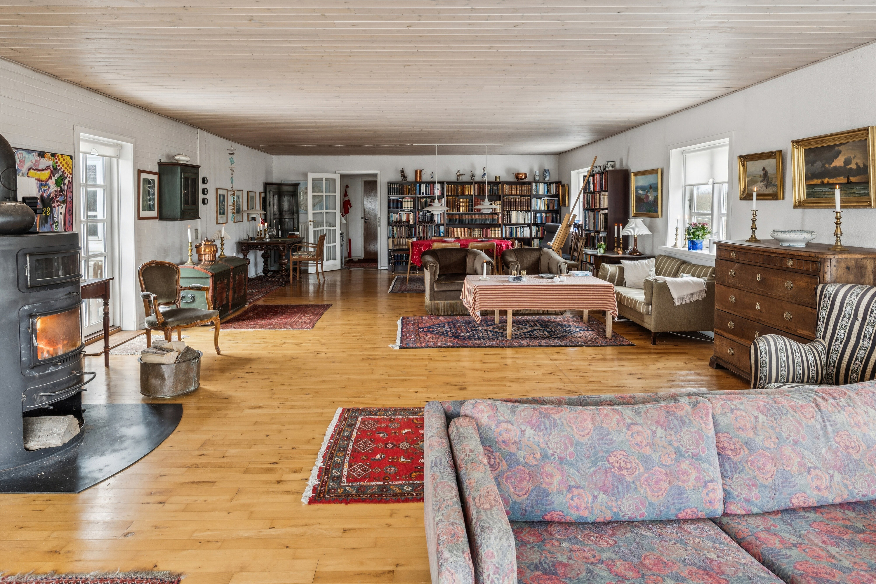 Fremhævet stue billede i fuldskærmstilstand. Billede af Frejasvej 47, 9800 Hjørring