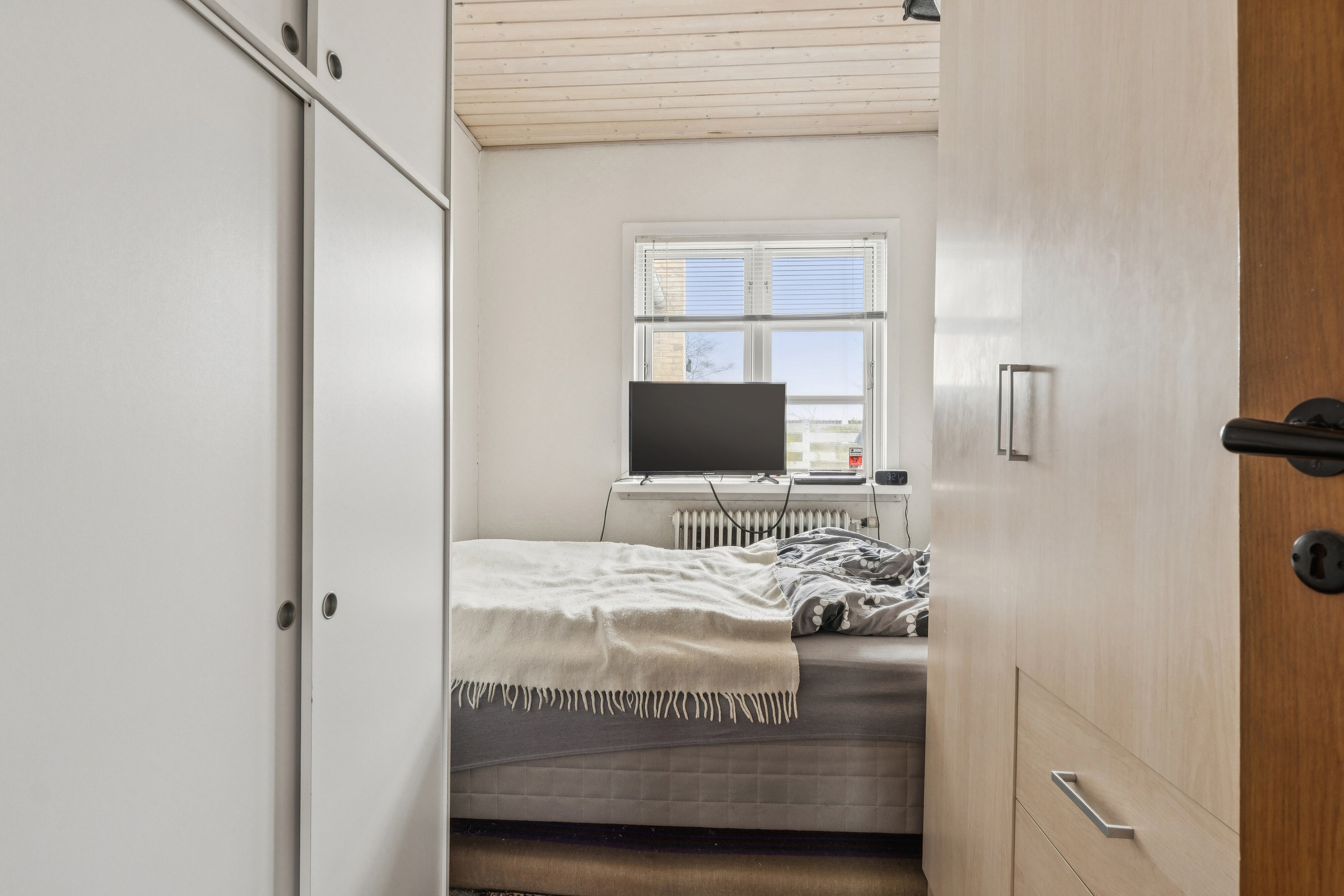 Fremhævet soveværelse billede i fuldskærmstilstand. Billede af Frejasvej 47, 9800 Hjørring