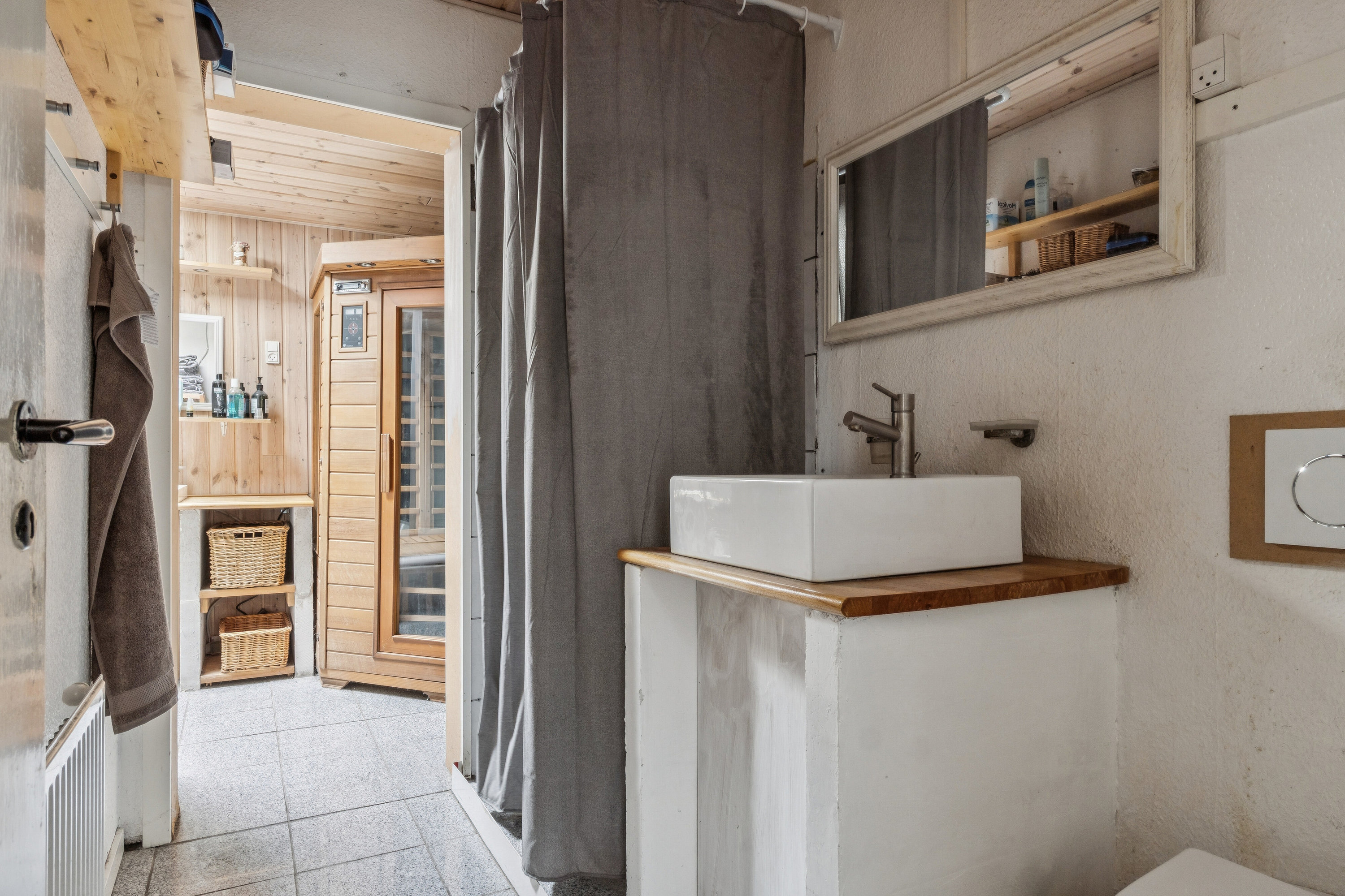 Fremhævet badeværelse billede i fuldskærmstilstand. Billede af Frejasvej 47, 9800 Hjørring