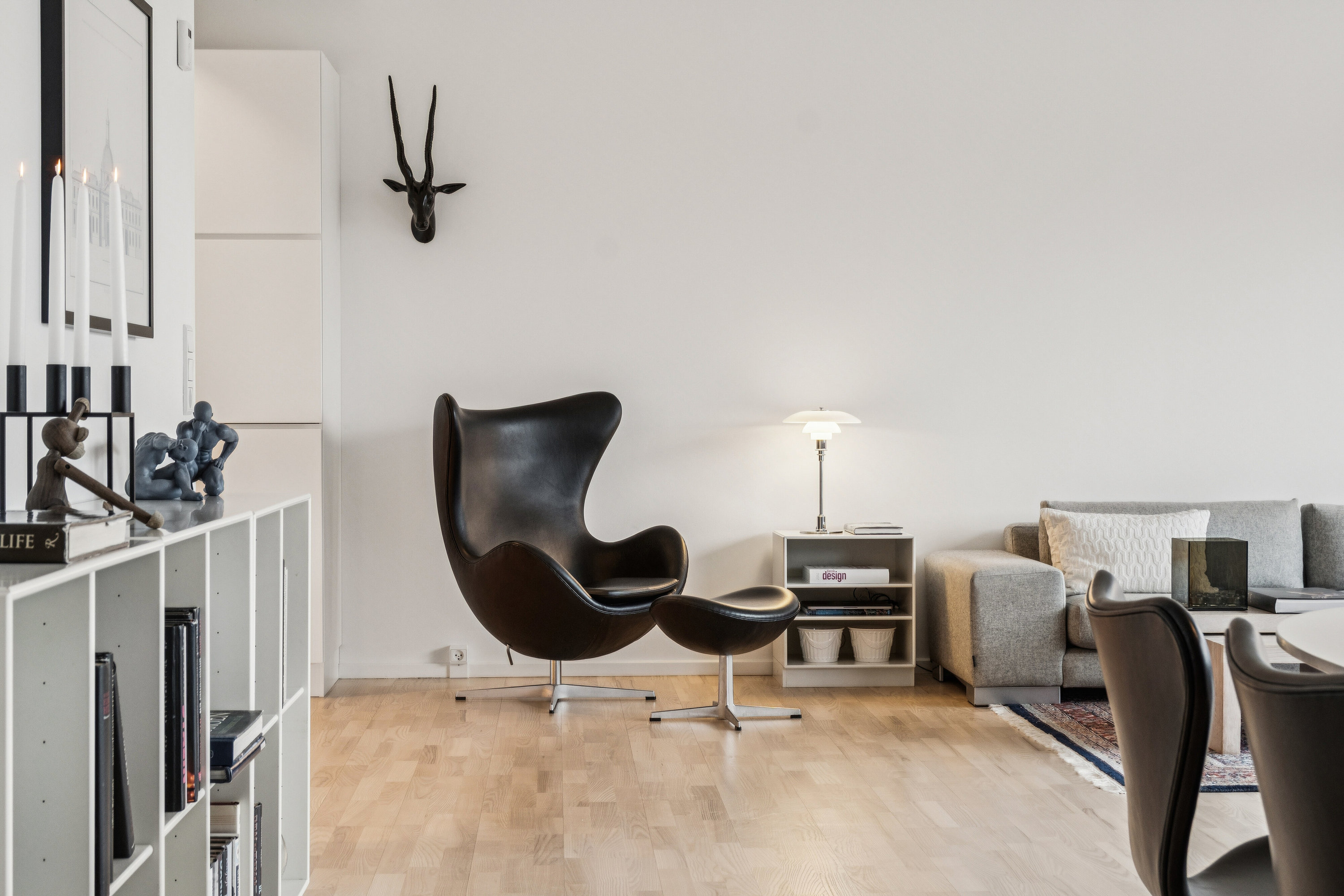 Fremhævet stue billede i fuldskærmstilstand. Billede af Carl Th. Zahles Gade 6, 5. th., 2300 København S