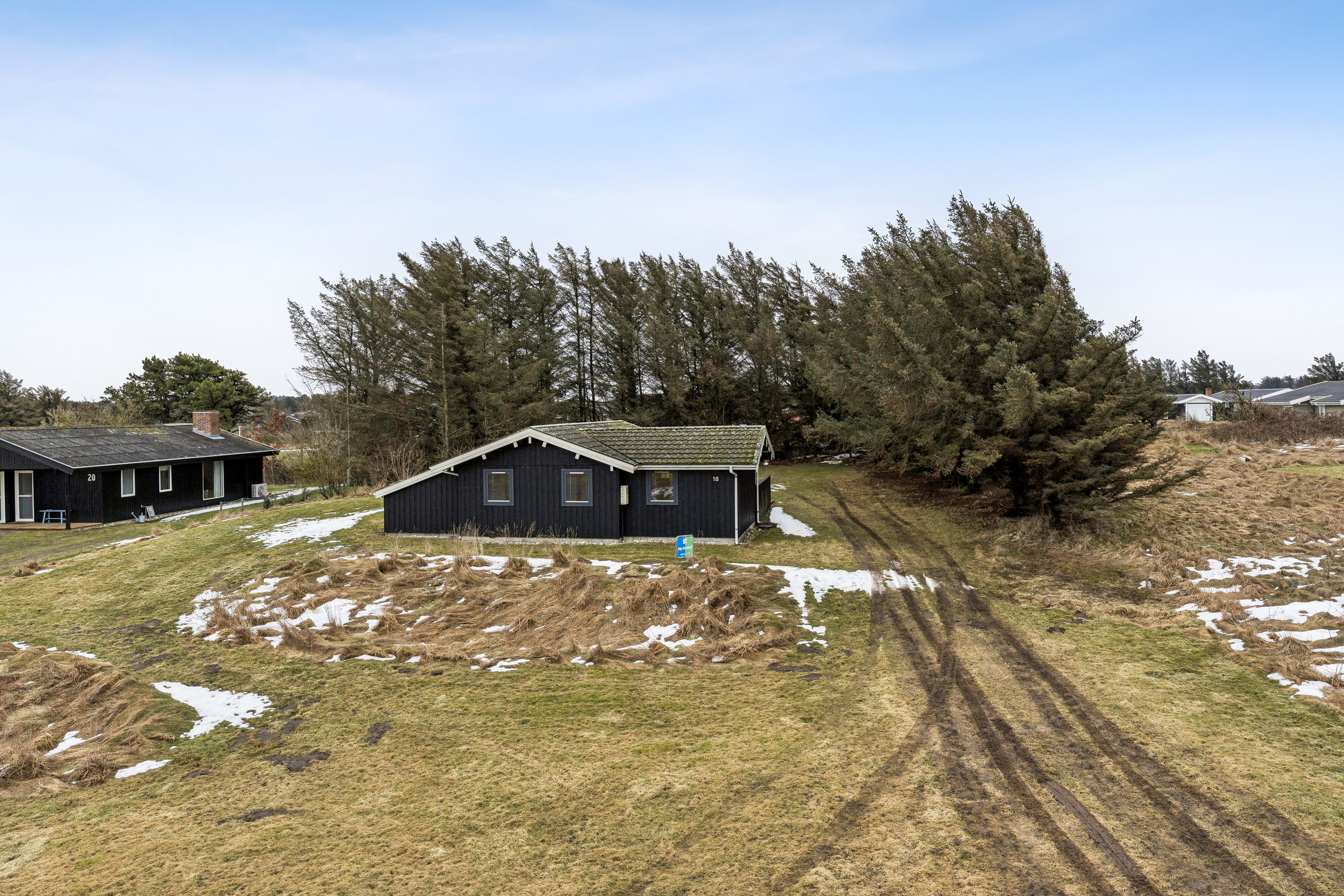 Fremhævet luftfoto billede i fuldskærmstilstand. Billede af Fjorden 18, Lønstrup, 9800 Hjørring