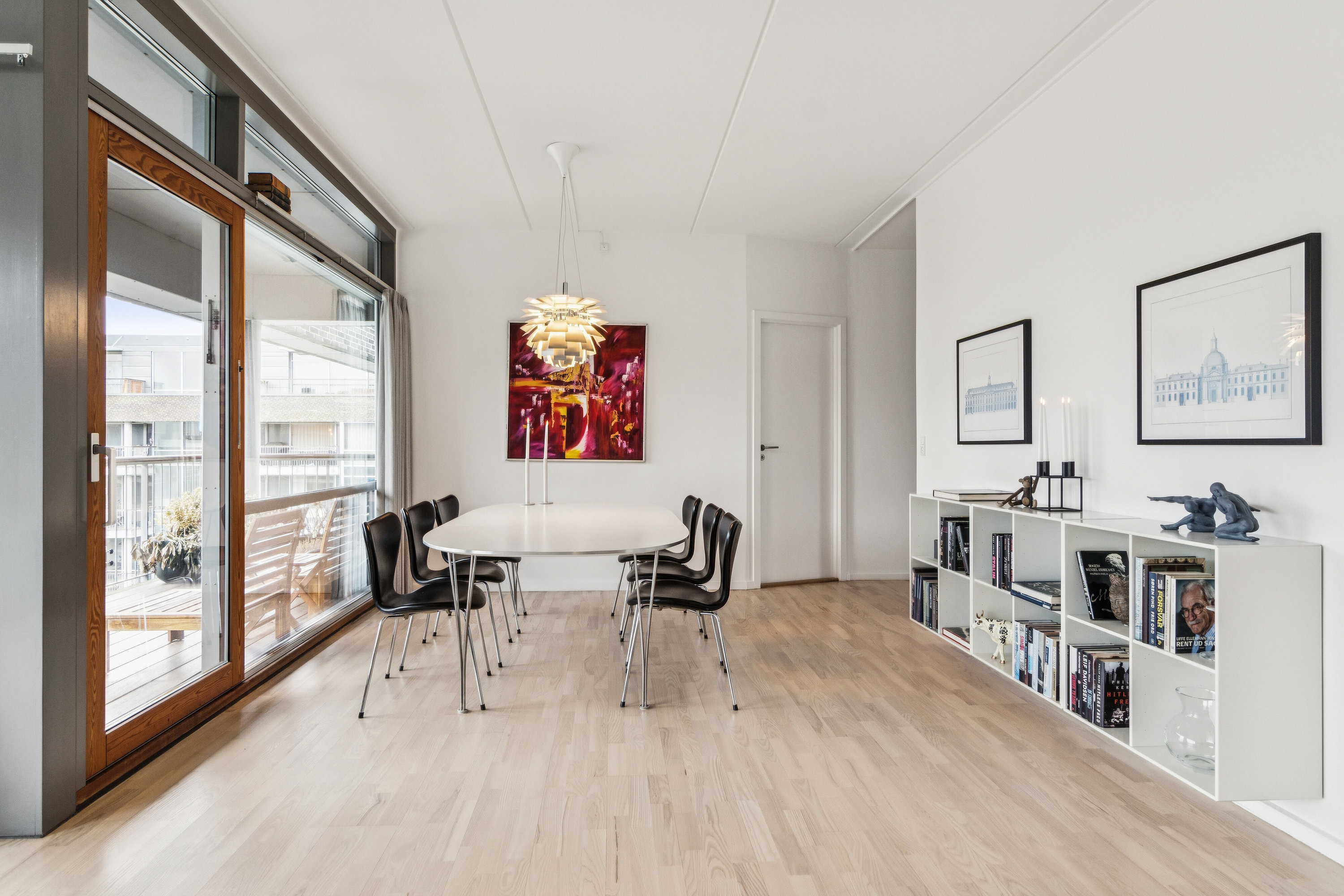 Fremhævet stue billede i fuldskærmstilstand. Billede af Carl Th. Zahles Gade 6, 5. th., 2300 København S