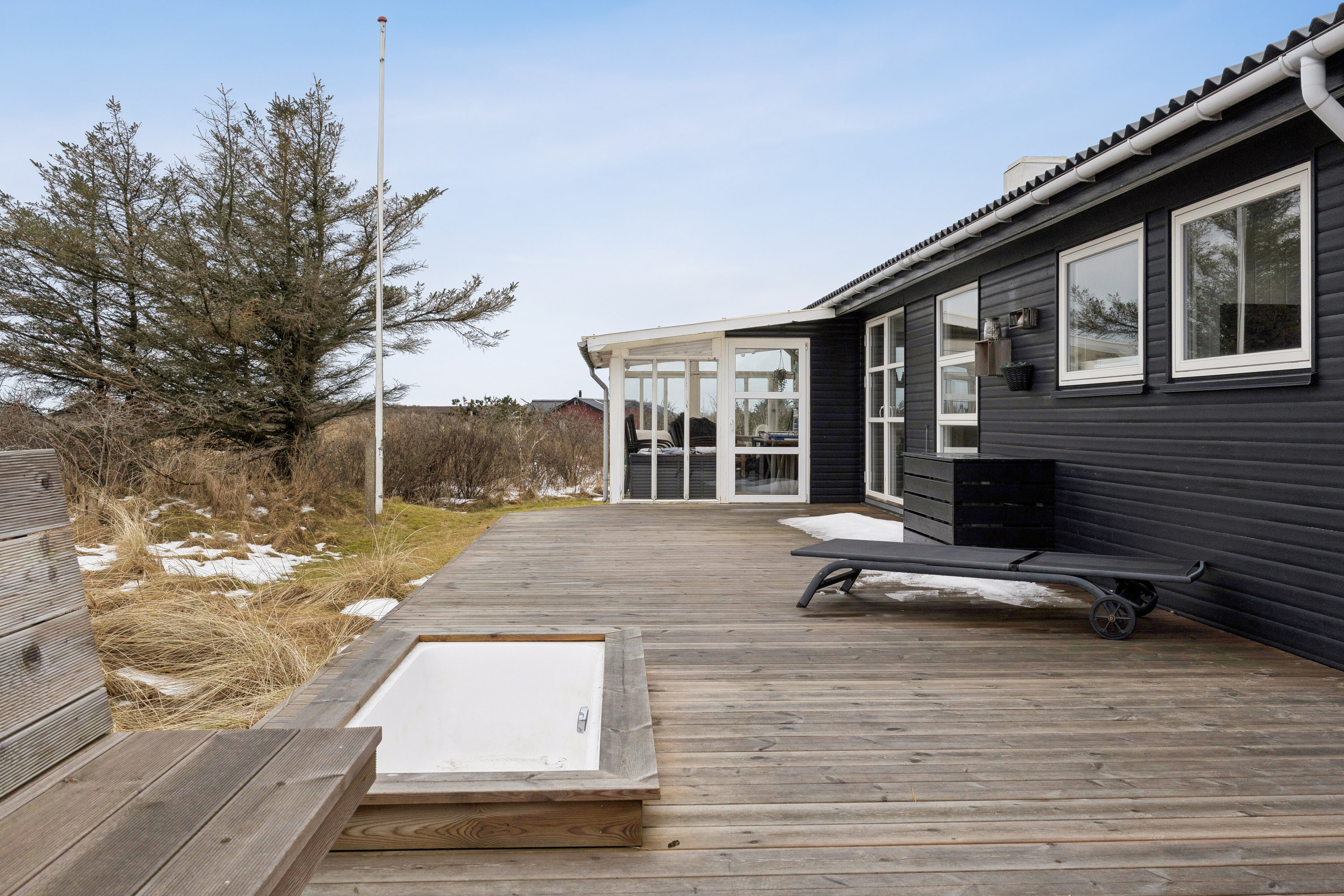 Fremhævet andet billede i fuldskærmstilstand. Billede af Søndre Fyrreklit 9, Tornby, 9850 Hirtshals