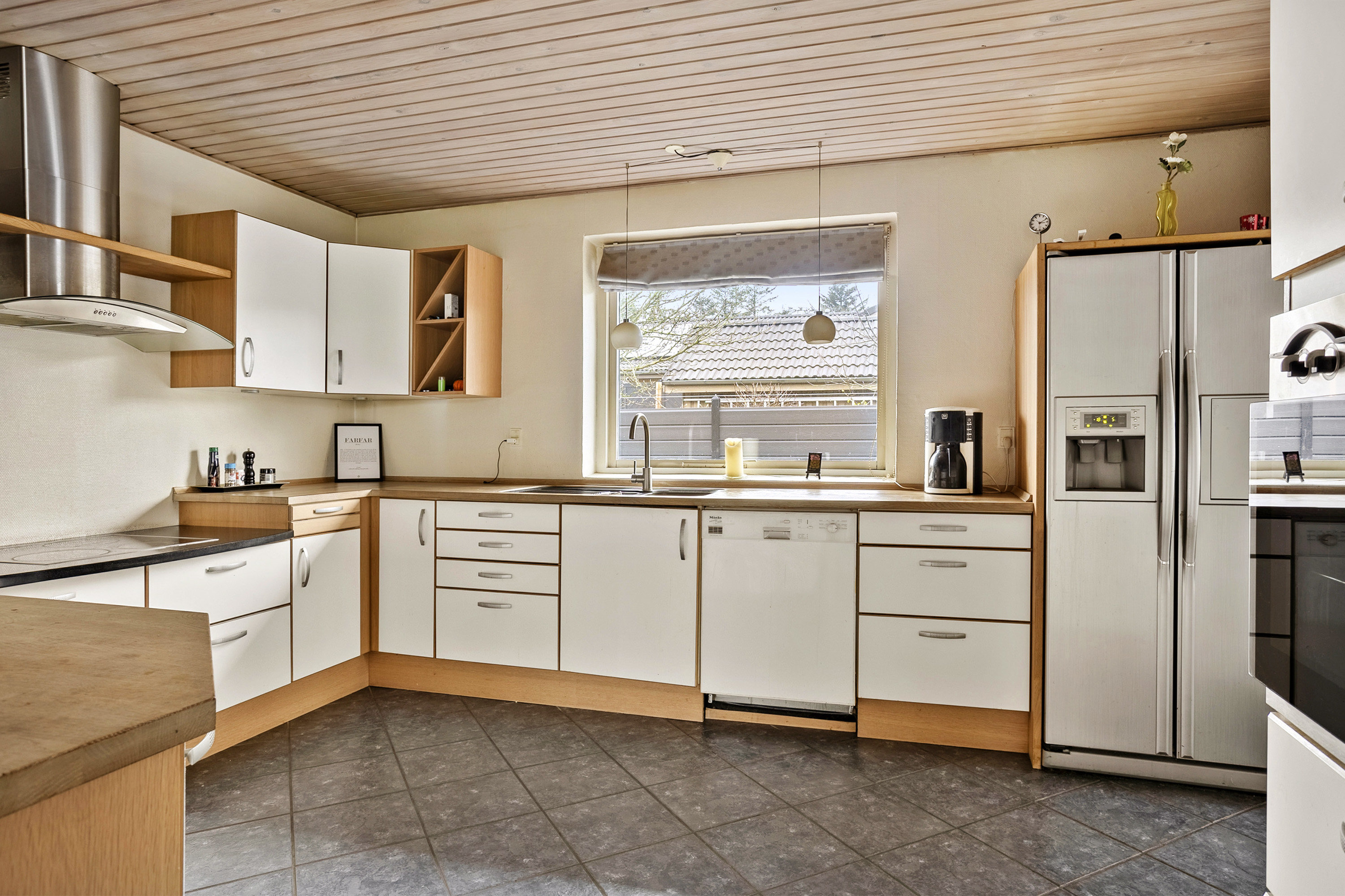 Fremhævet køkken billede i fuldskærmstilstand. Billede af Hvide Hus 27, 6580 Vamdrup