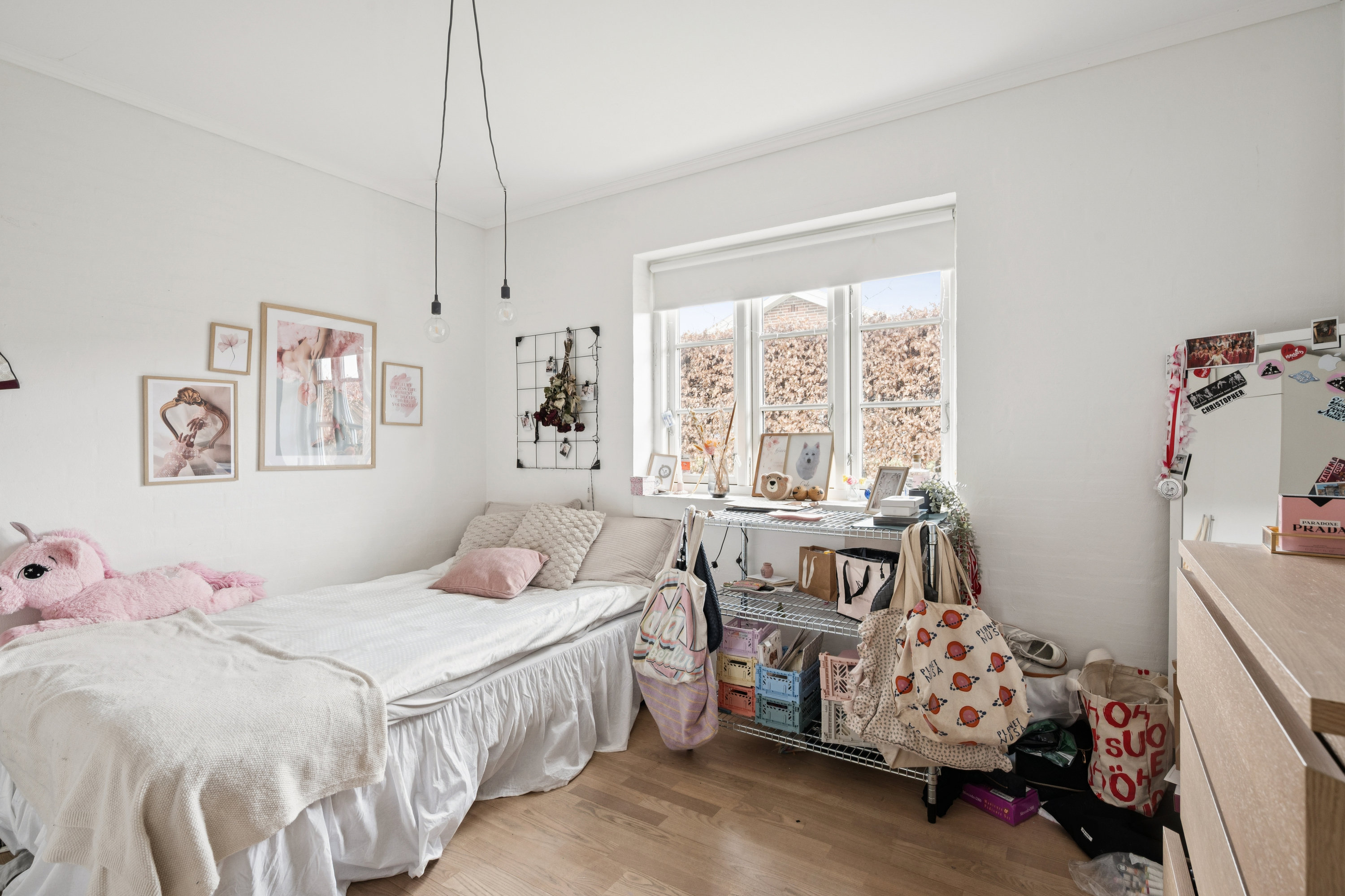 Fremhævet værelse billede i fuldskærmstilstand. Billede af Højager 76, 8382 Hinnerup