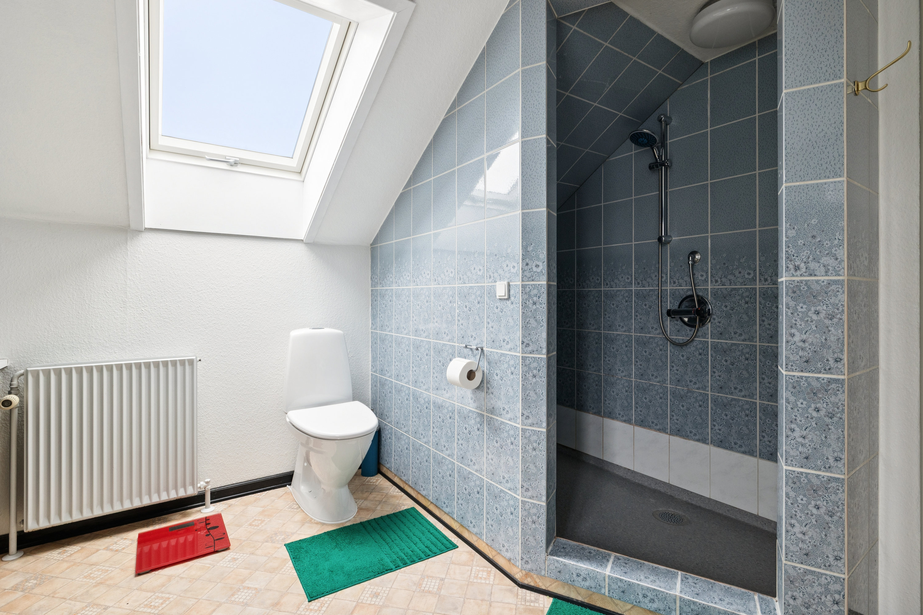 Fremhævet badeværelse billede i fuldskærmstilstand. Billede af Timandsvej 2, 9560 Hadsund