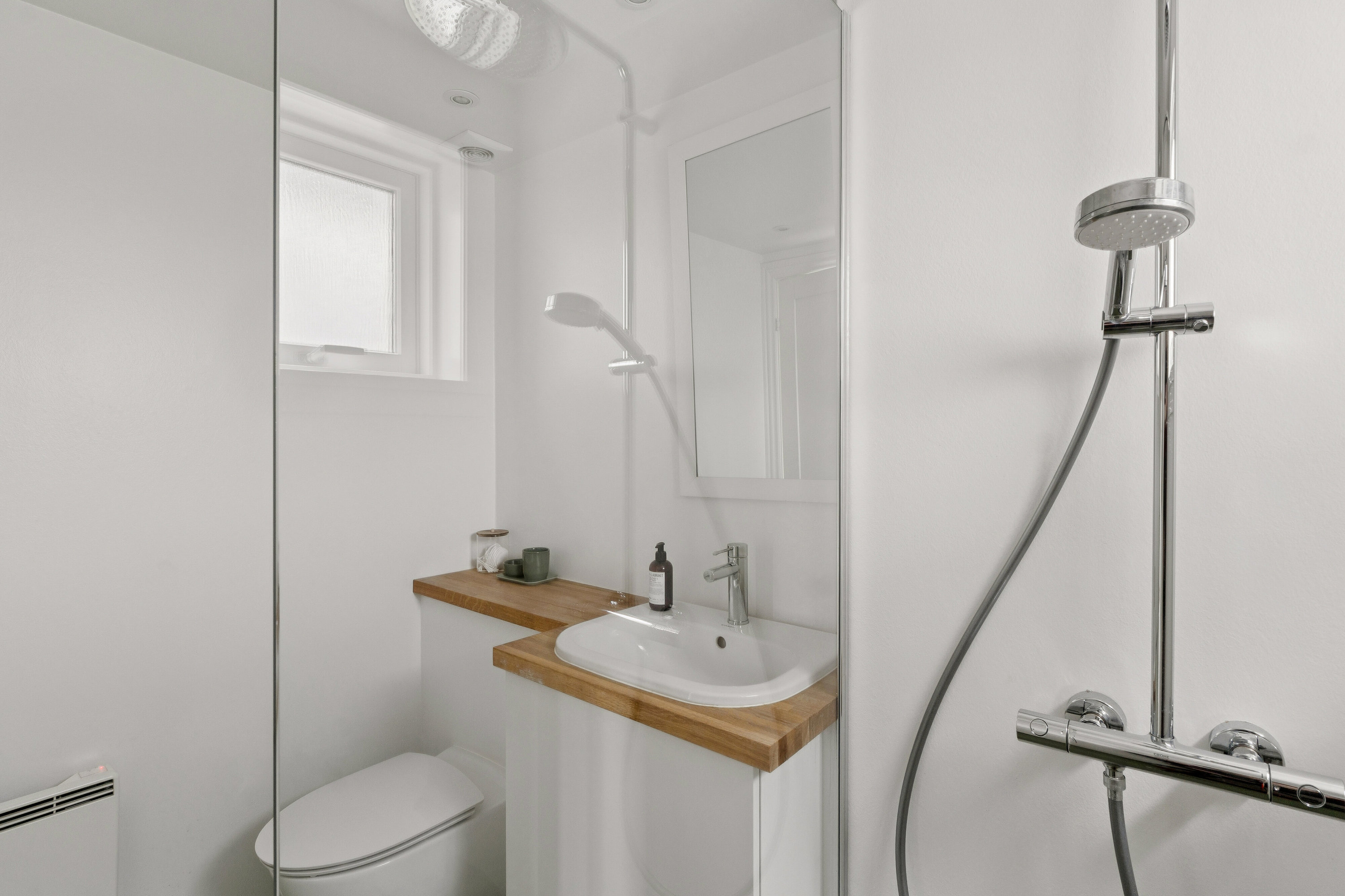 Fremhævet badeværelse billede i fuldskærmstilstand. Billede af Kystvej 34, st.. 8., 3100 Hornbæk