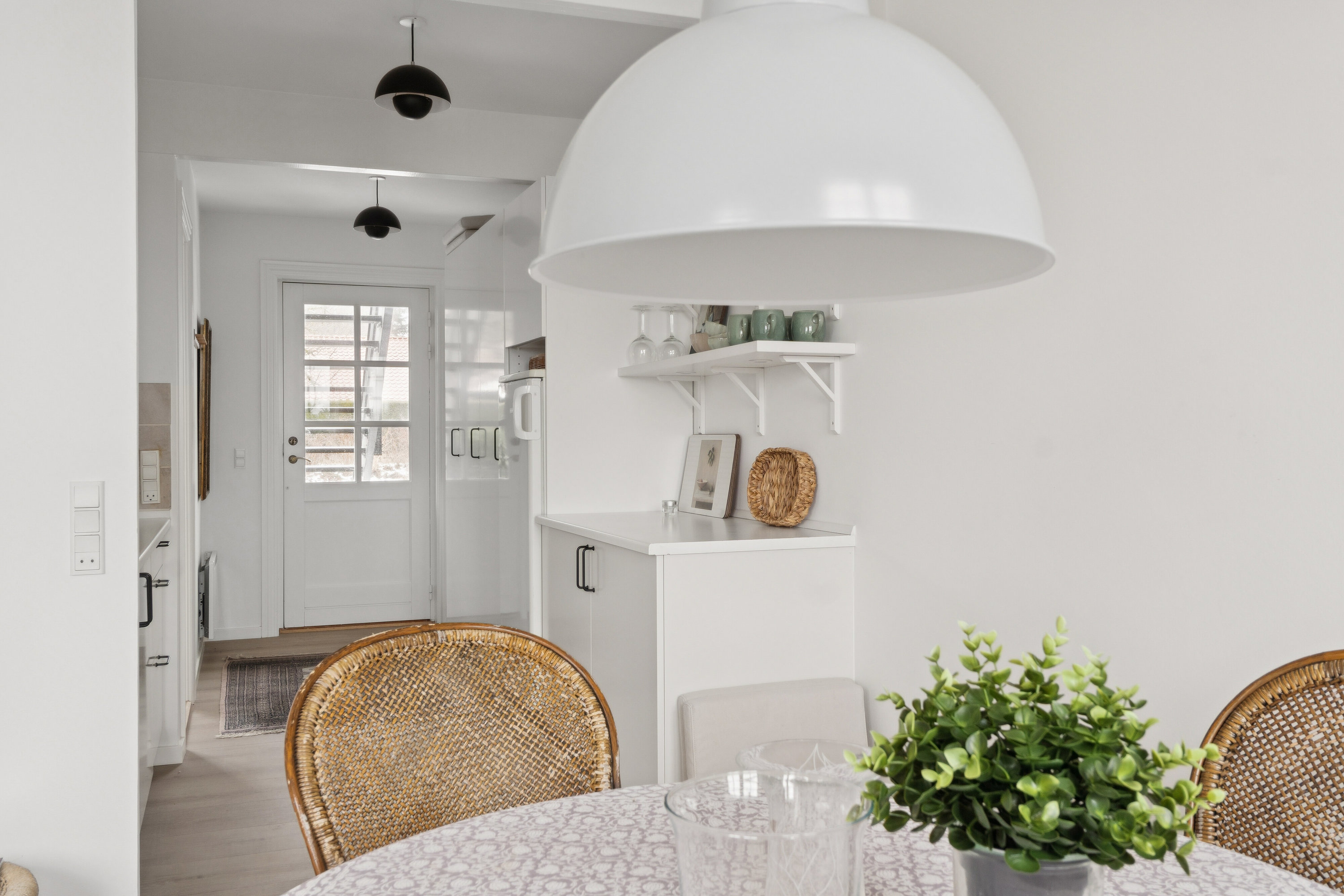 Fremhævet spisestue billede i fuldskærmstilstand. Billede af Kystvej 34, st.. 8., 3100 Hornbæk