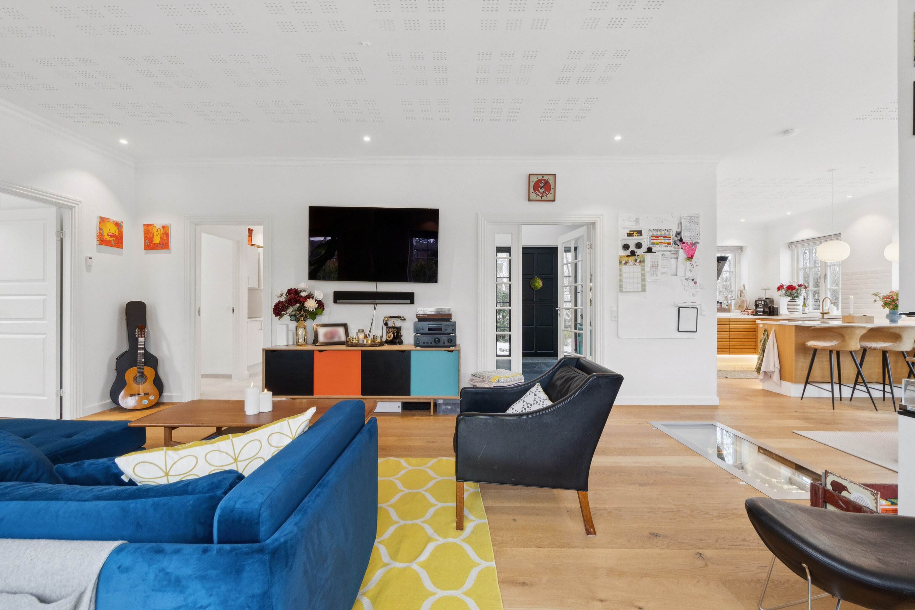 Fremhævet stue billede i fuldskærmstilstand. Billede af Strøbyvej 28, 2650 Hvidovre