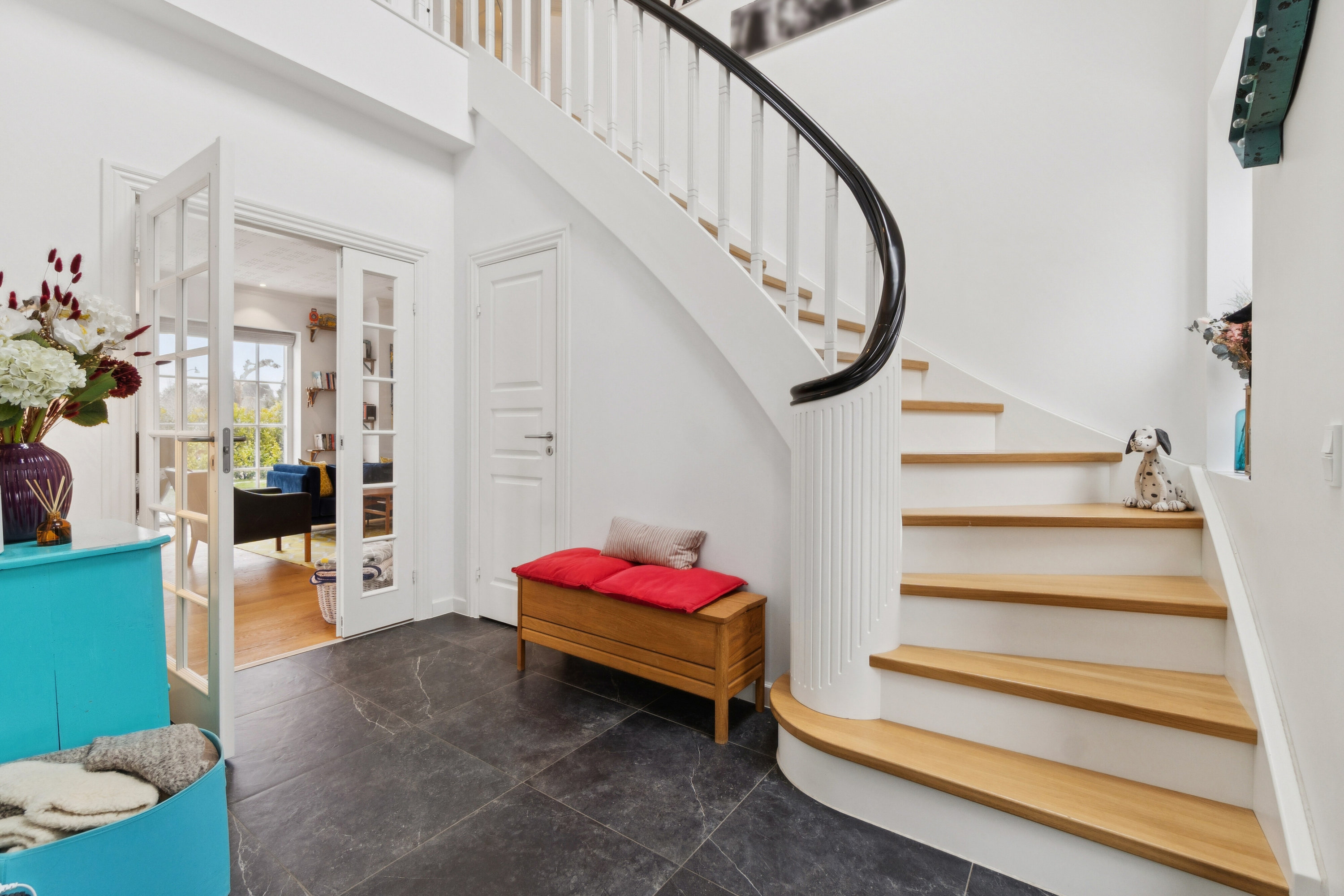 Fremhævet gang billede i fuldskærmstilstand. Billede af Strøbyvej 28, 2650 Hvidovre