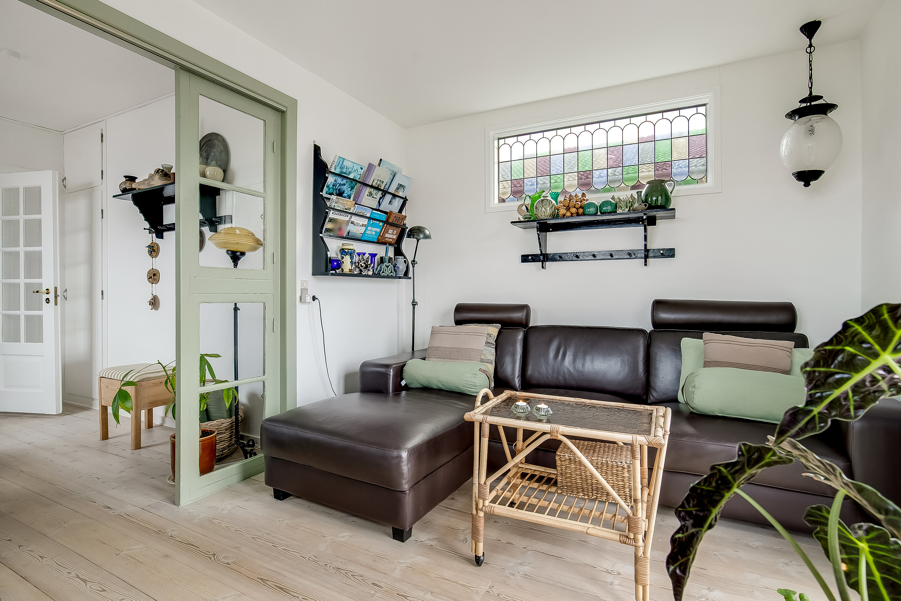 Fremhævet stue billede i fuldskærmstilstand. Billede af Søvej 6, Uhrhøj, 7100 Vejle