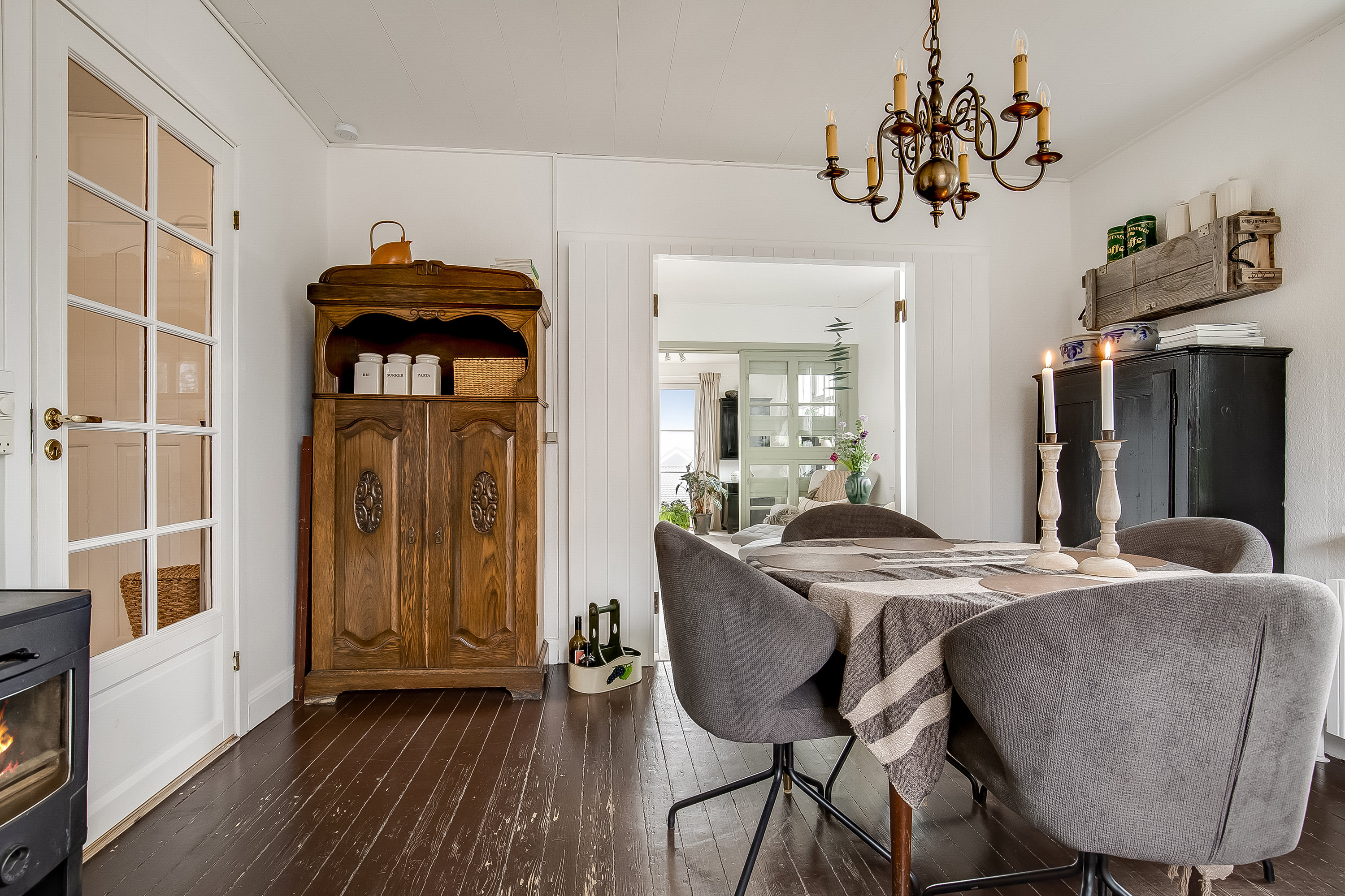 Fremhævet køkken billede i fuldskærmstilstand. Billede af Søvej 6, Uhrhøj, 7100 Vejle