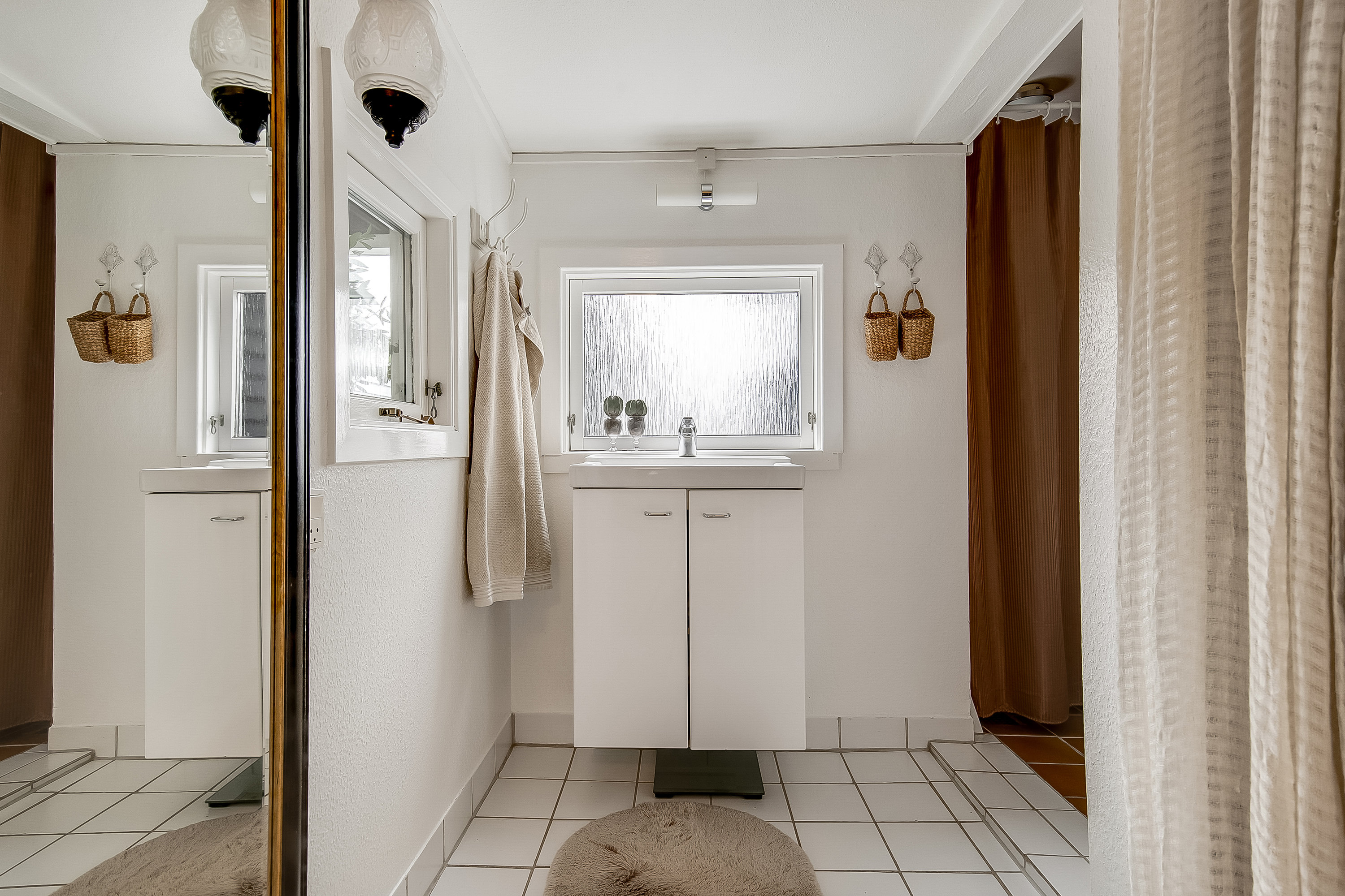 Fremhævet badeværelse billede i fuldskærmstilstand. Billede af Søvej 6, Uhrhøj, 7100 Vejle