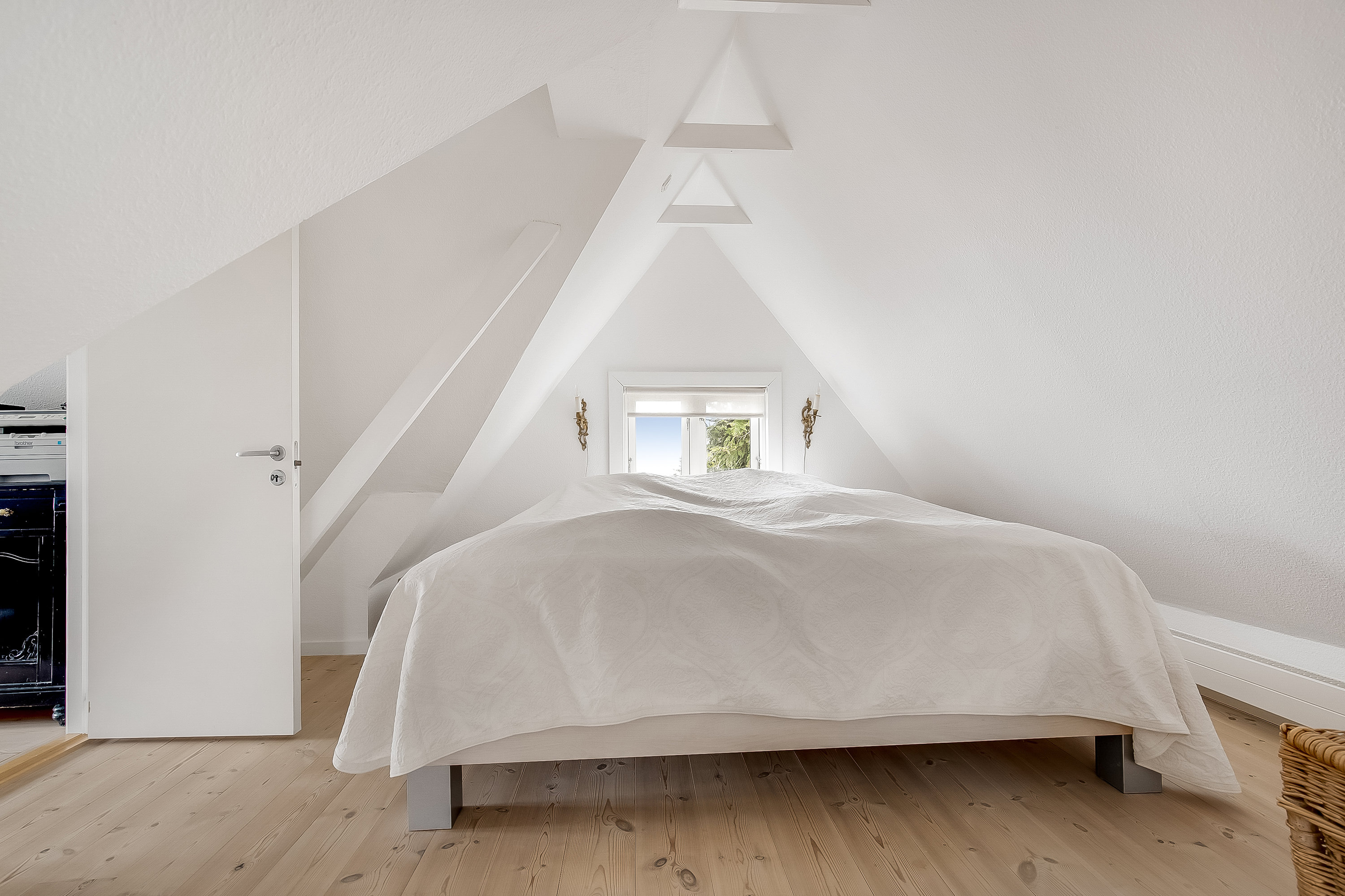 Fremhævet soveværelse billede i fuldskærmstilstand. Billede af Søvej 6, Uhrhøj, 7100 Vejle