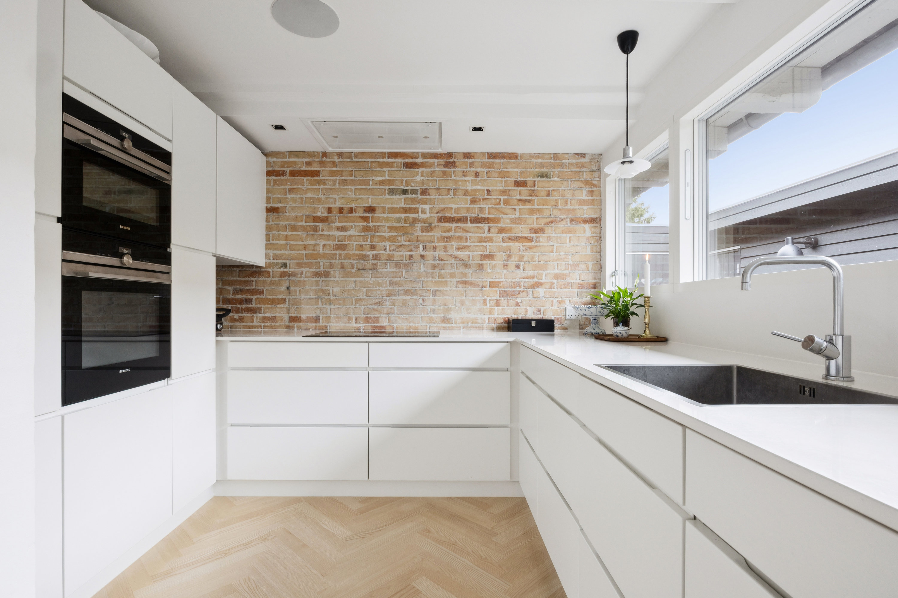 Fremhævet køkken billede i fuldskærmstilstand. Billede af Greve Strandvej 93, 2670 Greve