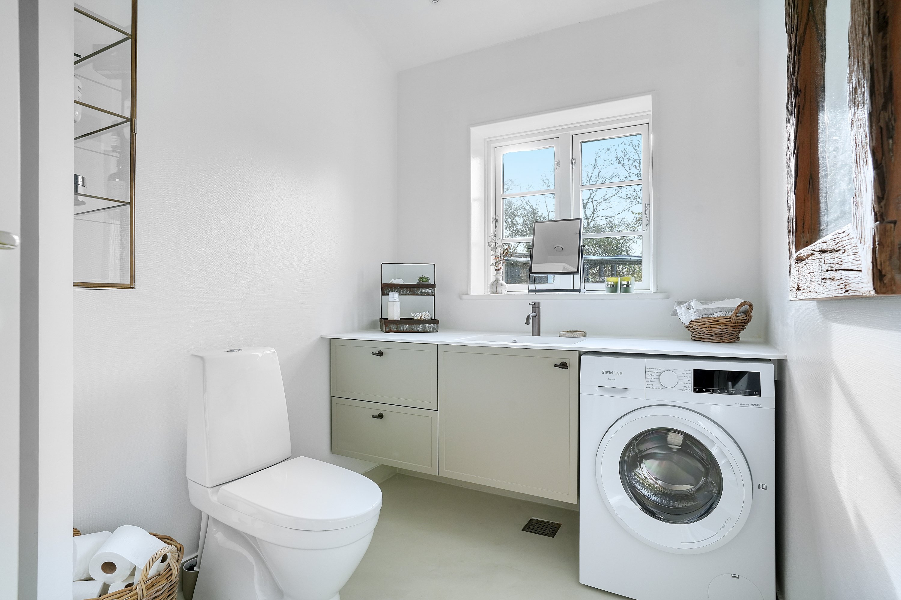 Fremhævet badeværelse billede i fuldskærmstilstand. Billede af Merkurvej 14, 3100 Hornbæk