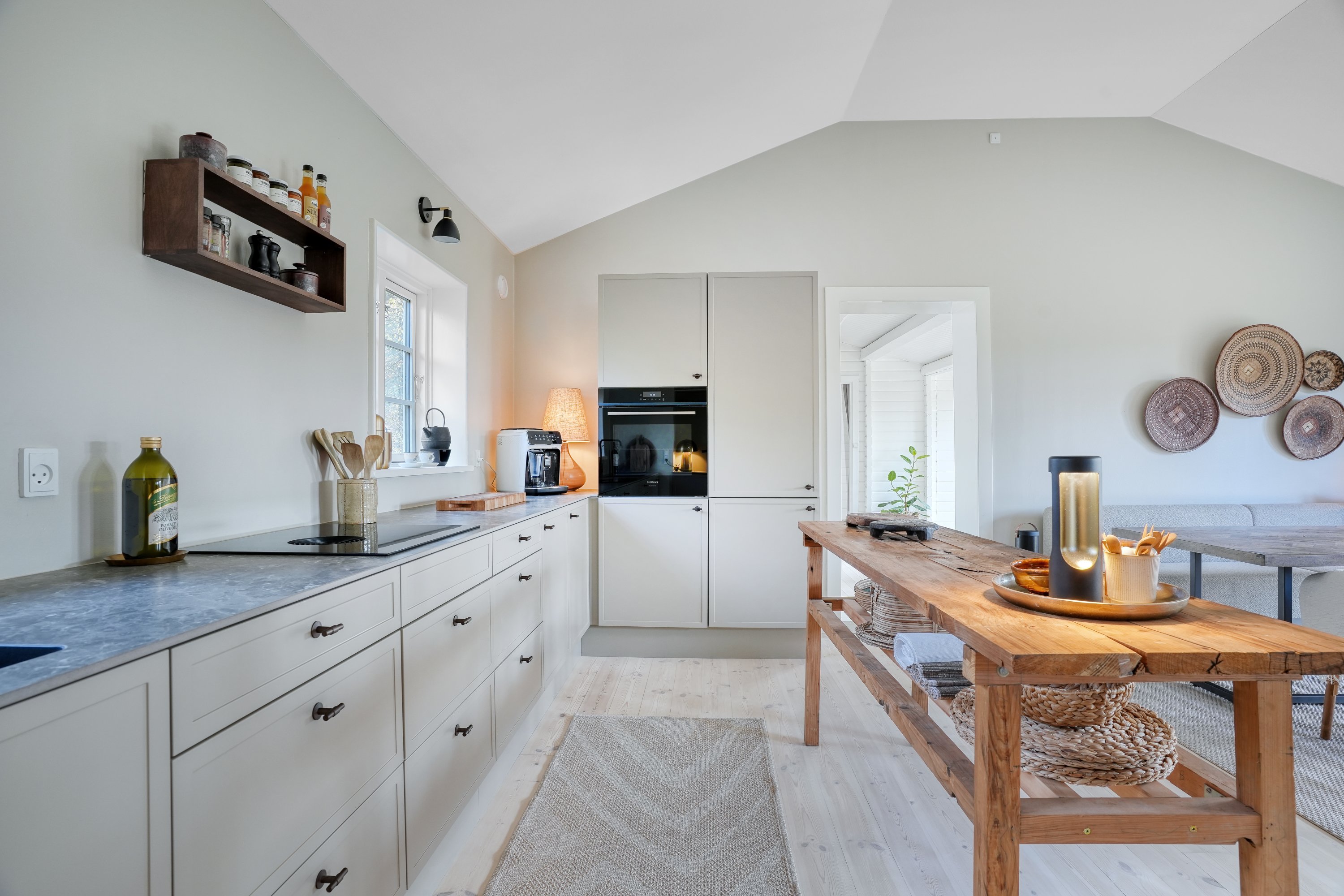 Fremhævet køkken billede i fuldskærmstilstand. Billede af Merkurvej 14, 3100 Hornbæk