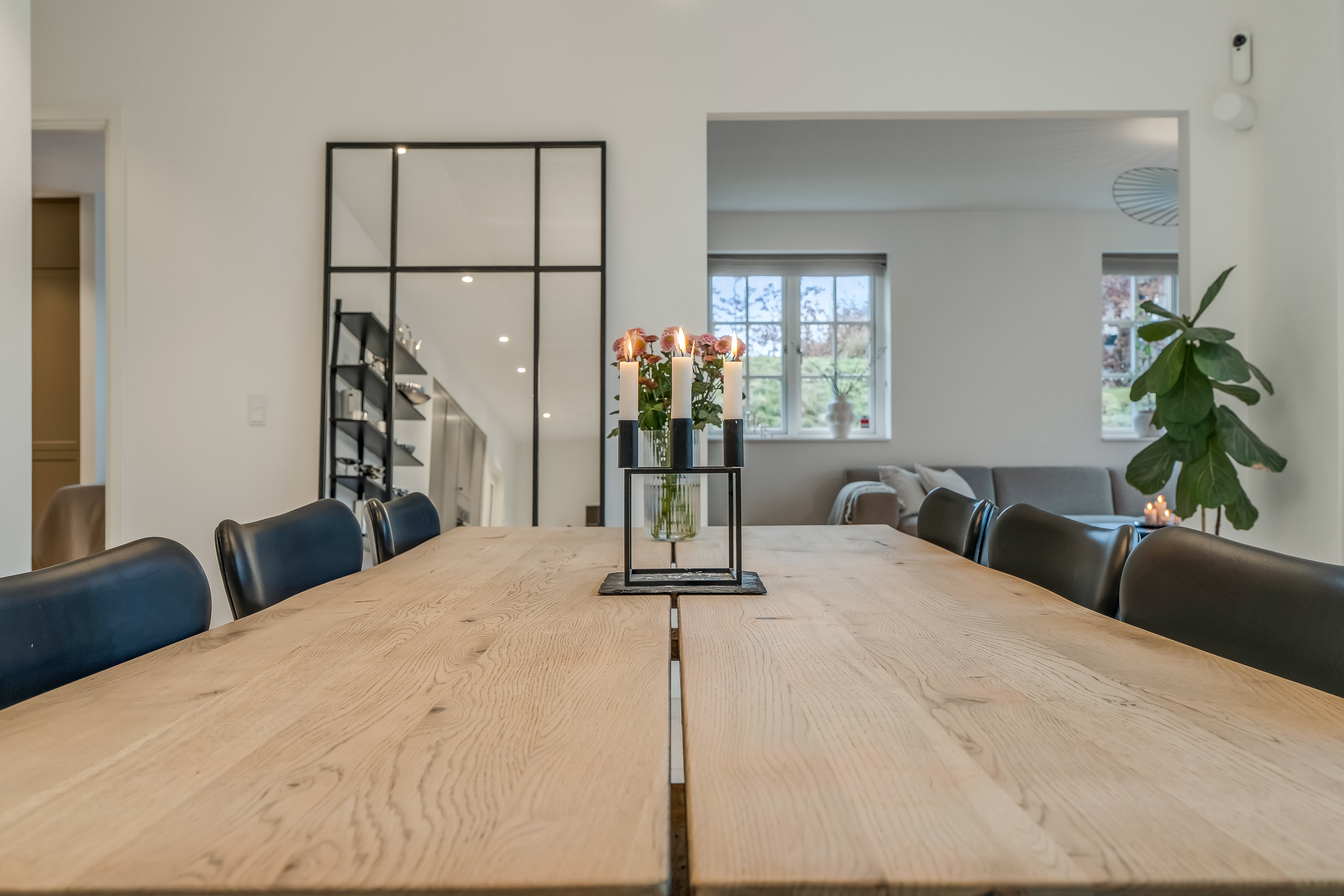 Fremhævet stue billede i fuldskærmstilstand. Billede af Amorbuen 4, 3400 Hillerød